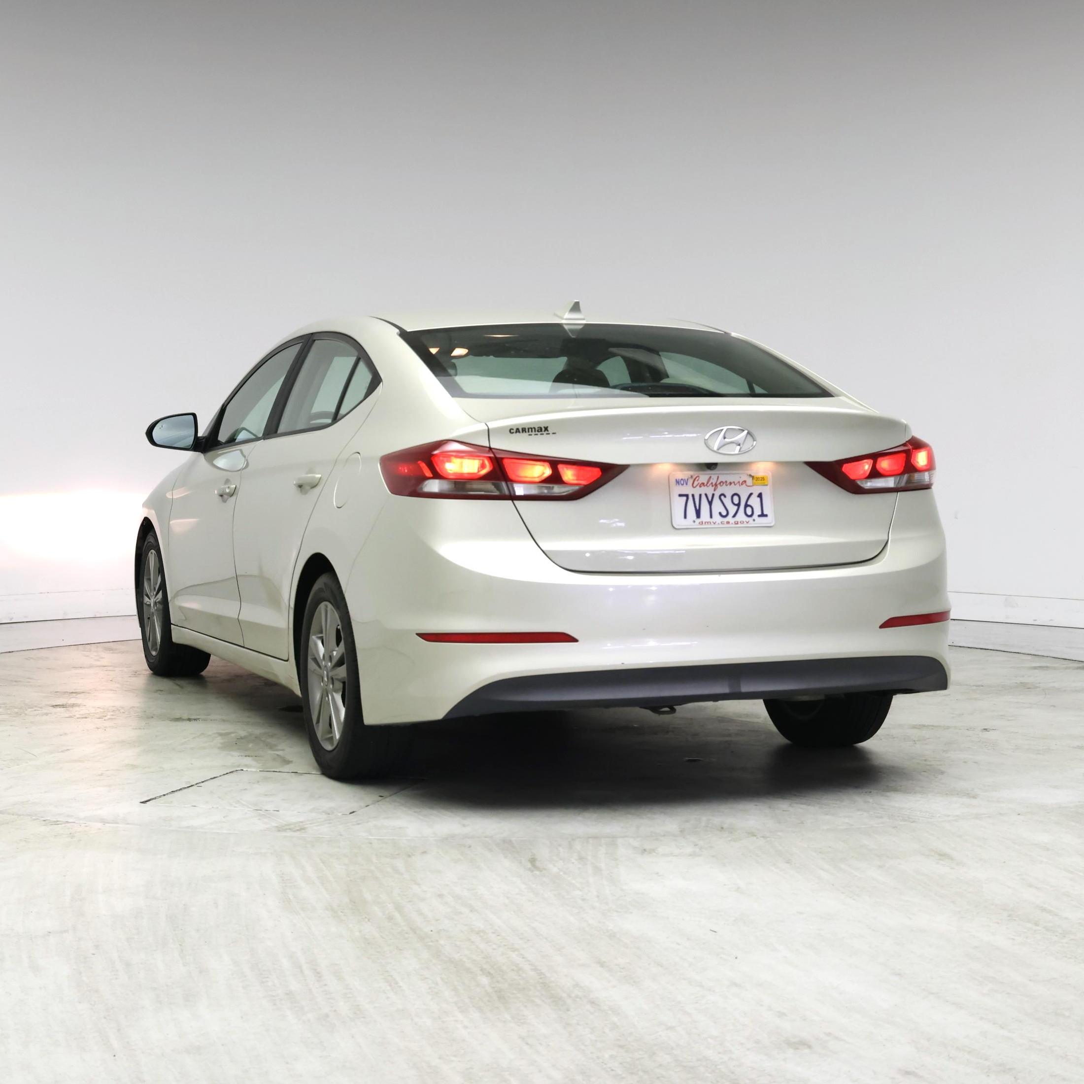 Thumbnail: 2017 Hyundai Elantra - 2
