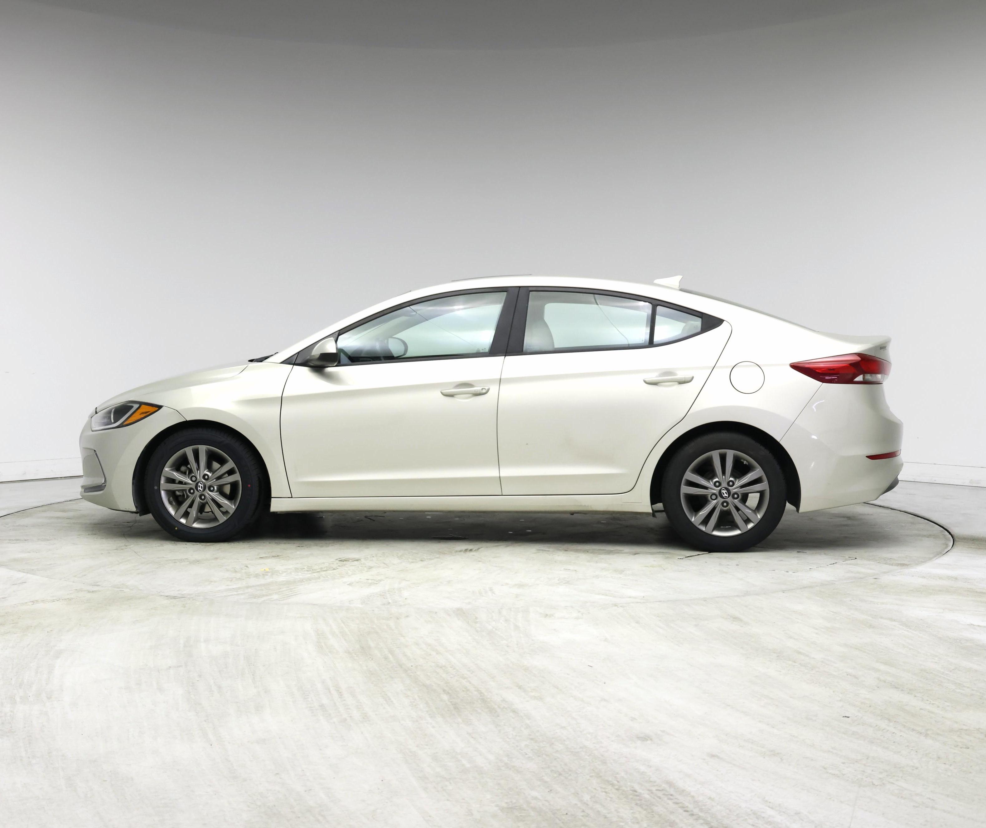 Thumbnail: 2017 Hyundai Elantra - 3