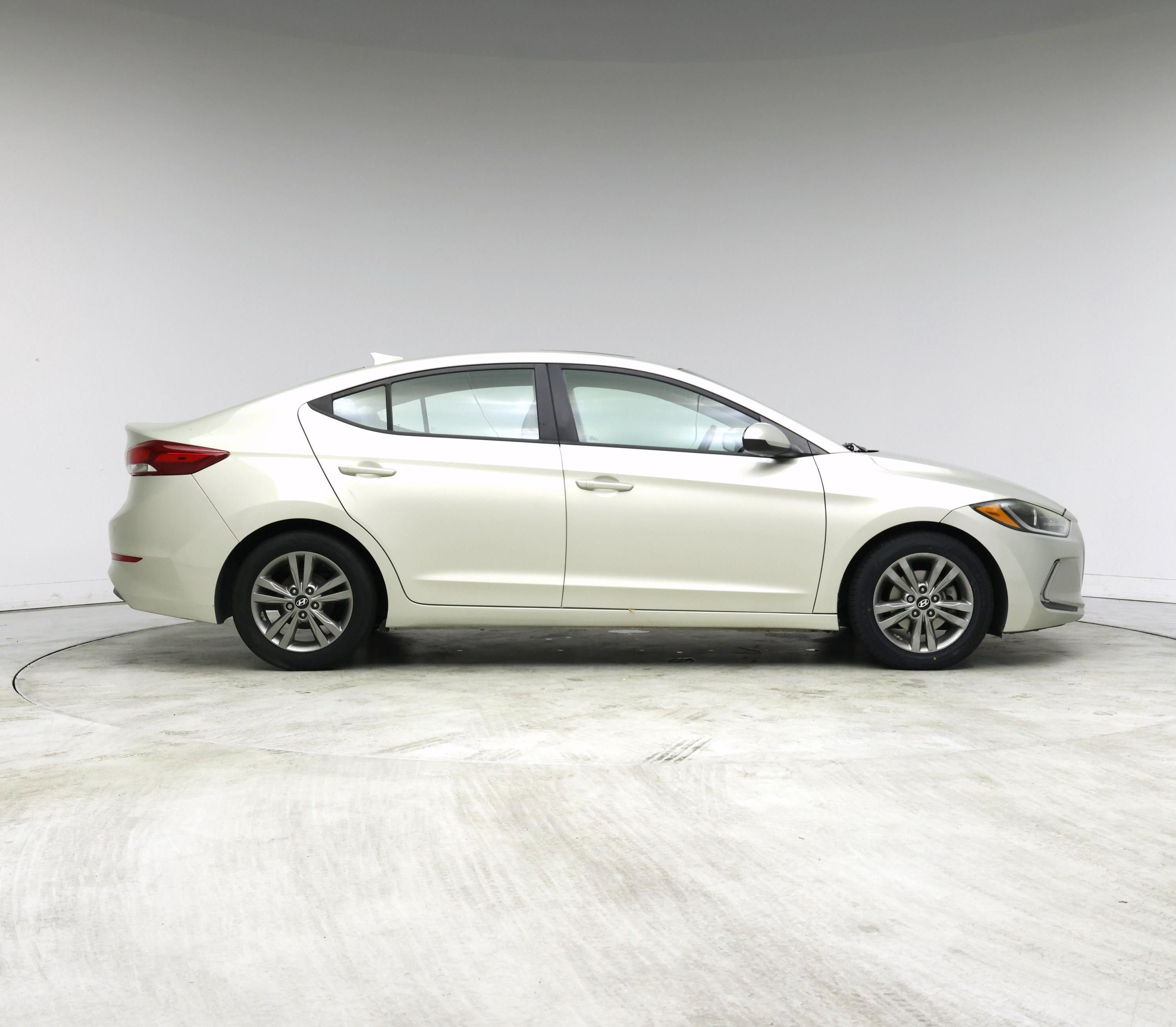 Thumbnail: 2017 Hyundai Elantra - 7