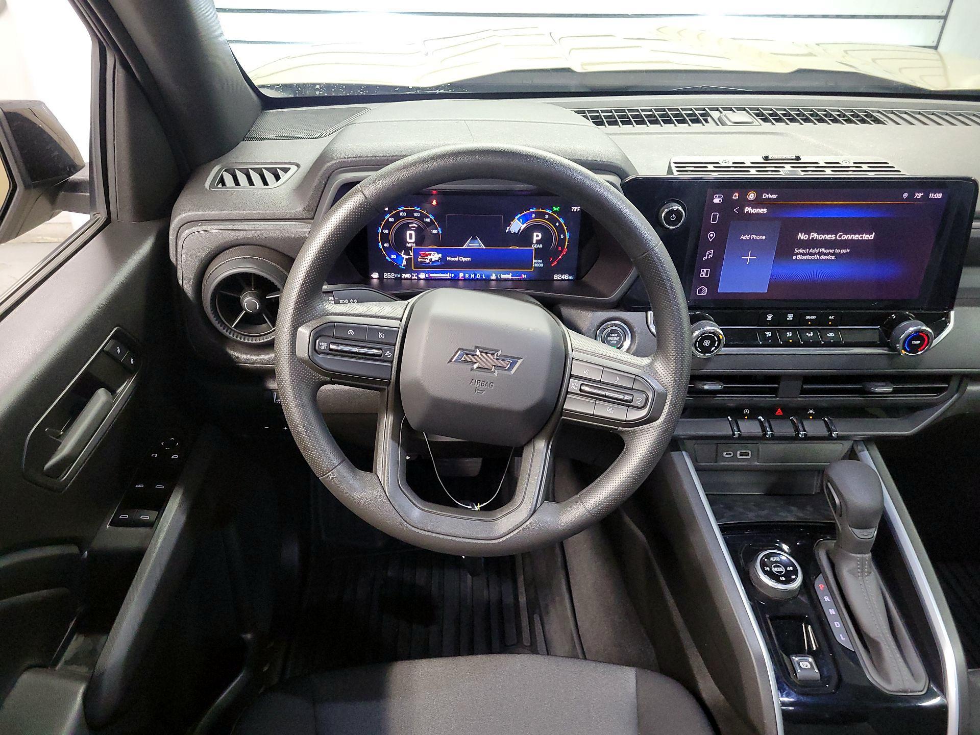Thumbnail: 2024 Chevrolet Colorado - 10