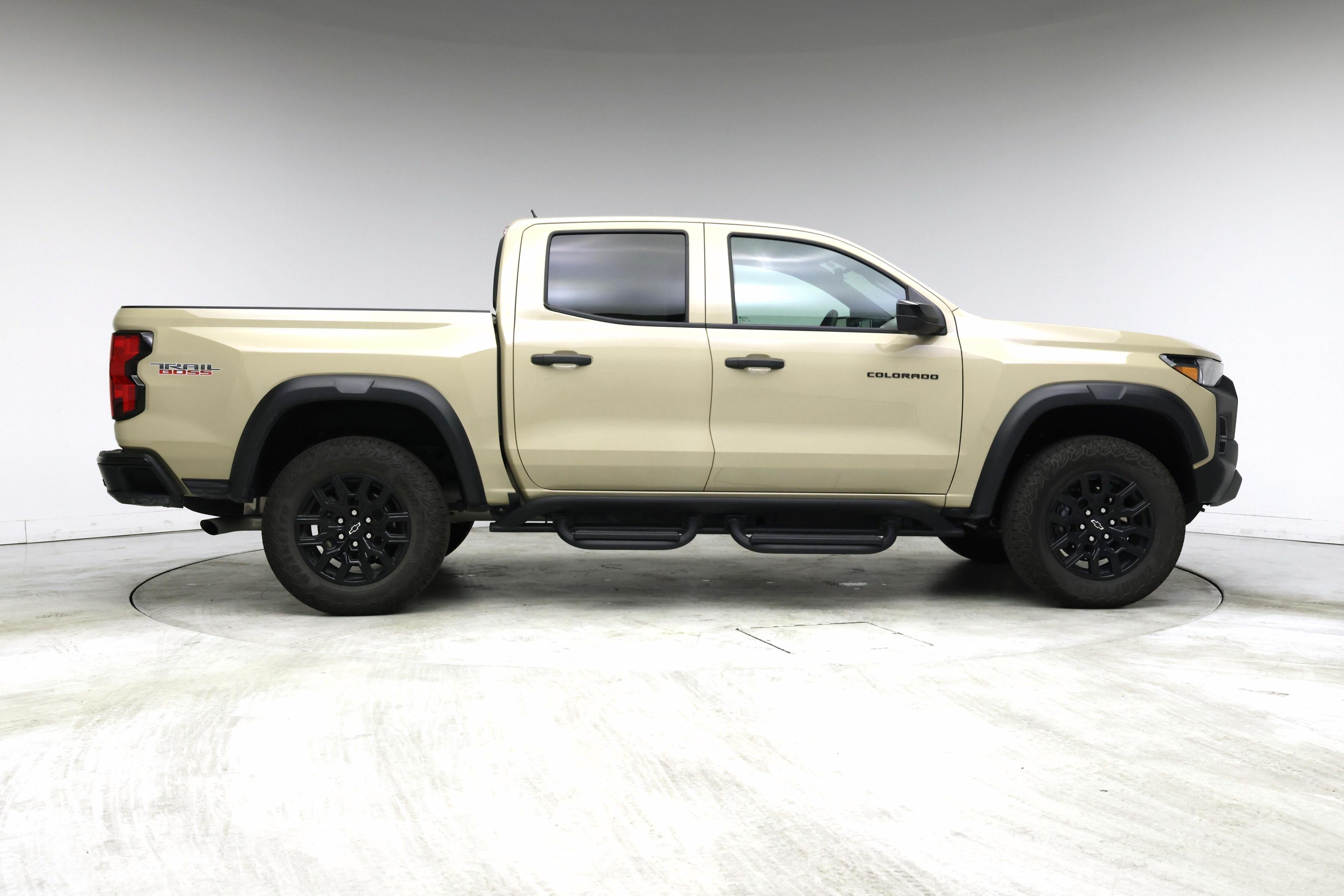 Thumbnail: 2024 Chevrolet Colorado - 7
