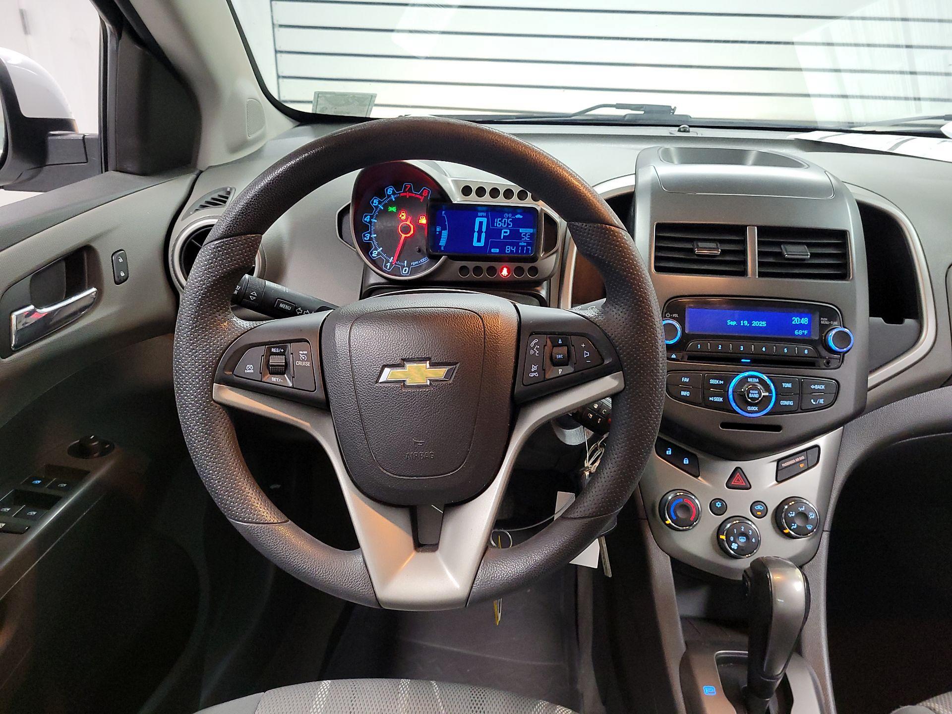 Thumbnail: 2015 Chevrolet Sonic - 10