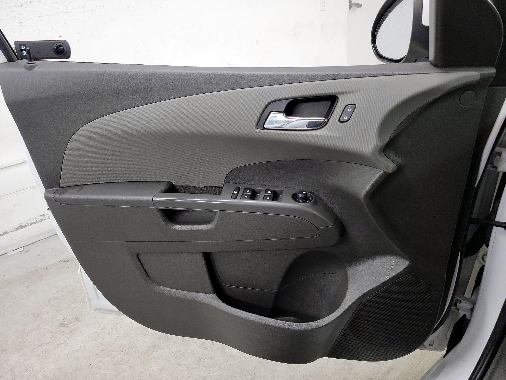 Thumbnail: 2015 Chevrolet Sonic - 12