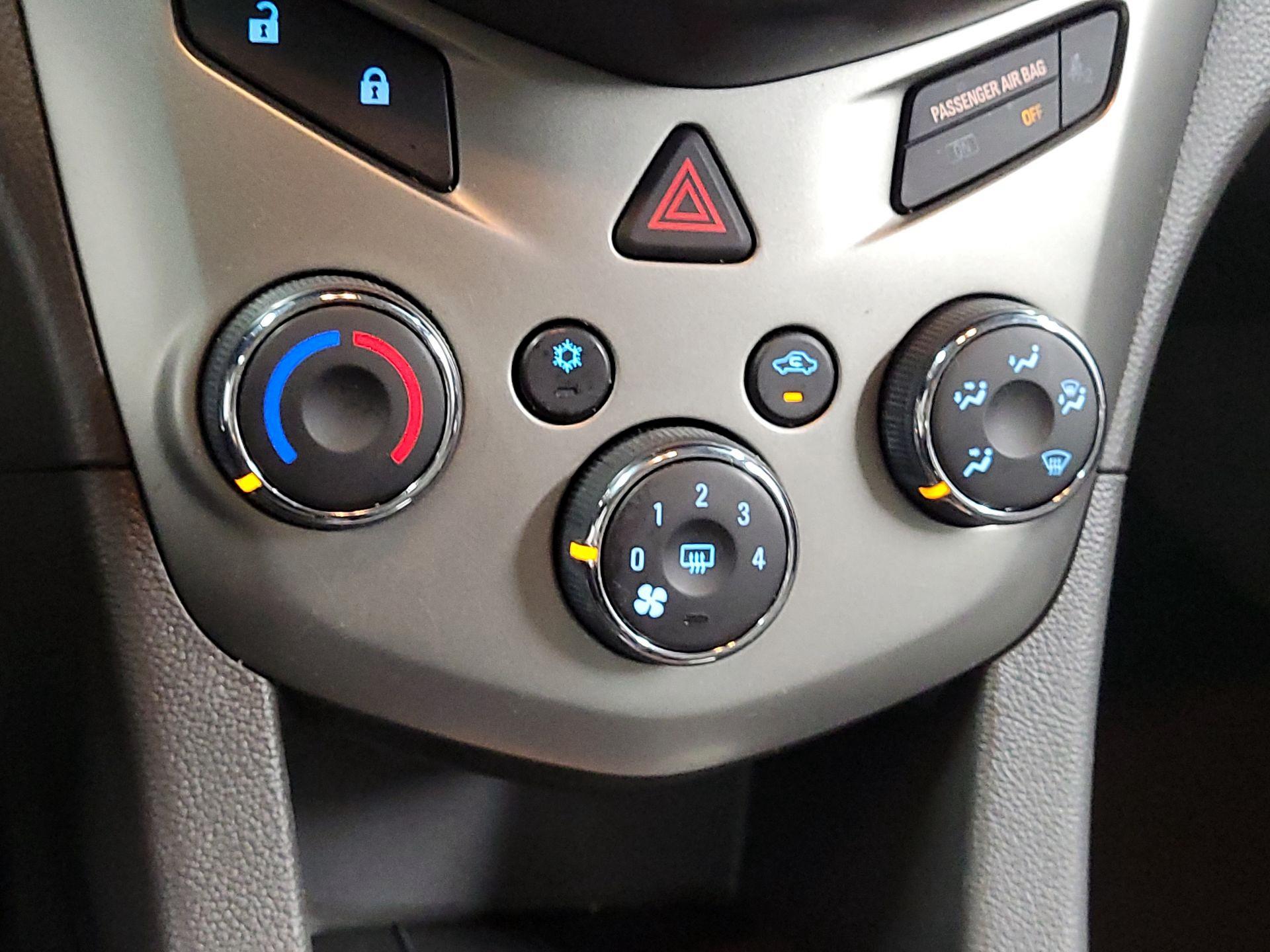 Thumbnail: 2015 Chevrolet Sonic - 14