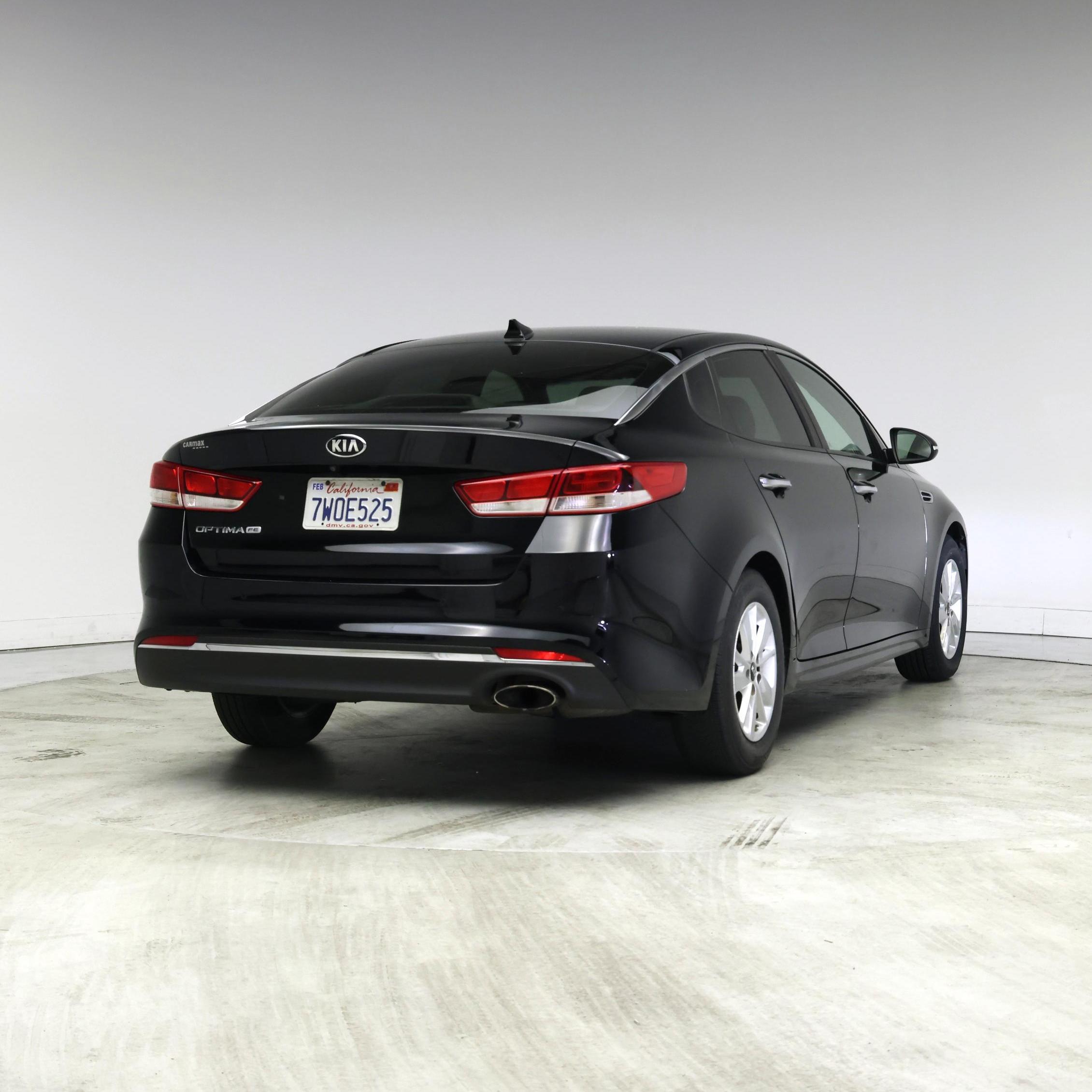 Thumbnail: 2016 Kia Optima - 8