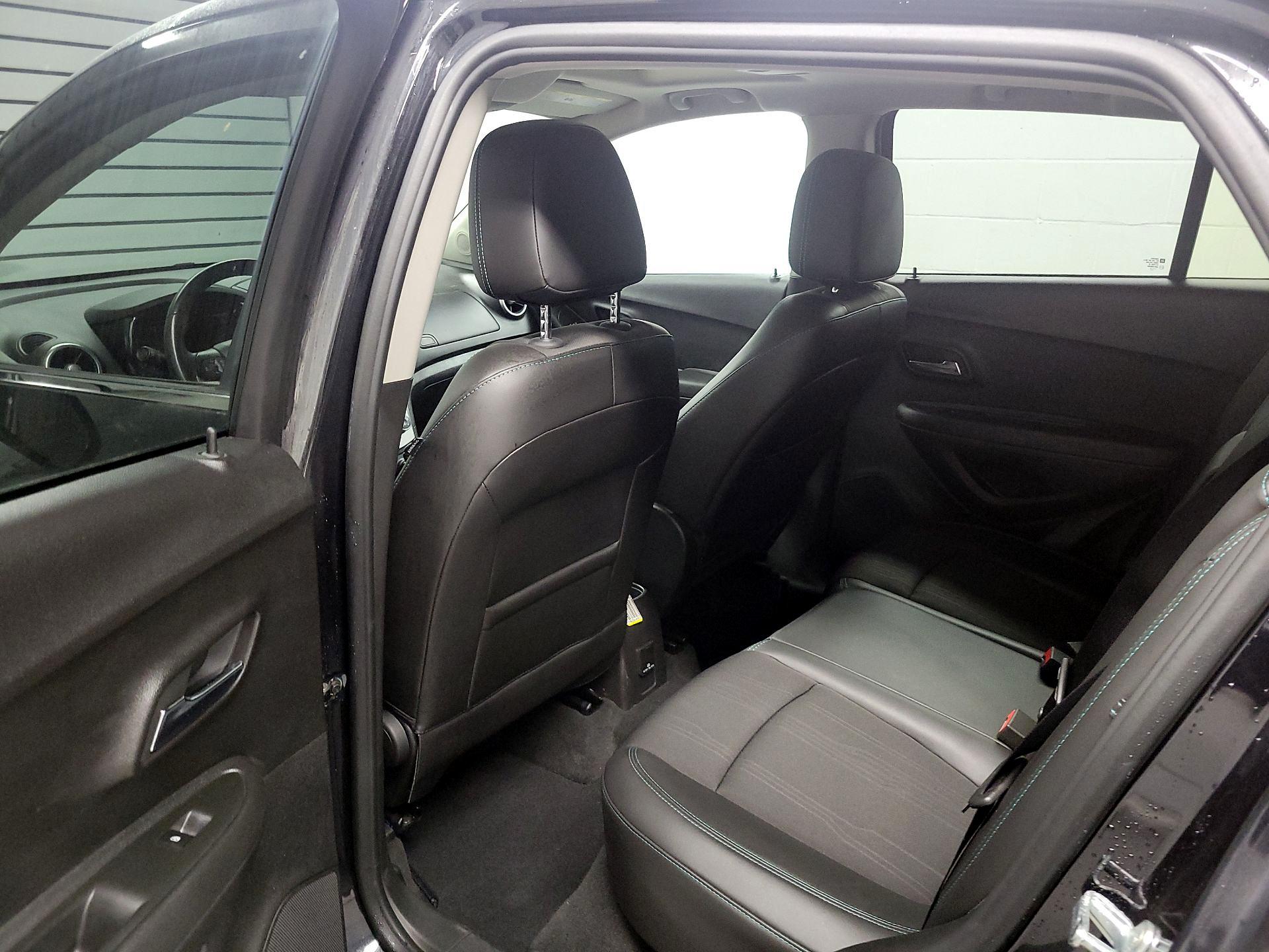 Thumbnail: 2015 Chevrolet Trax - 19