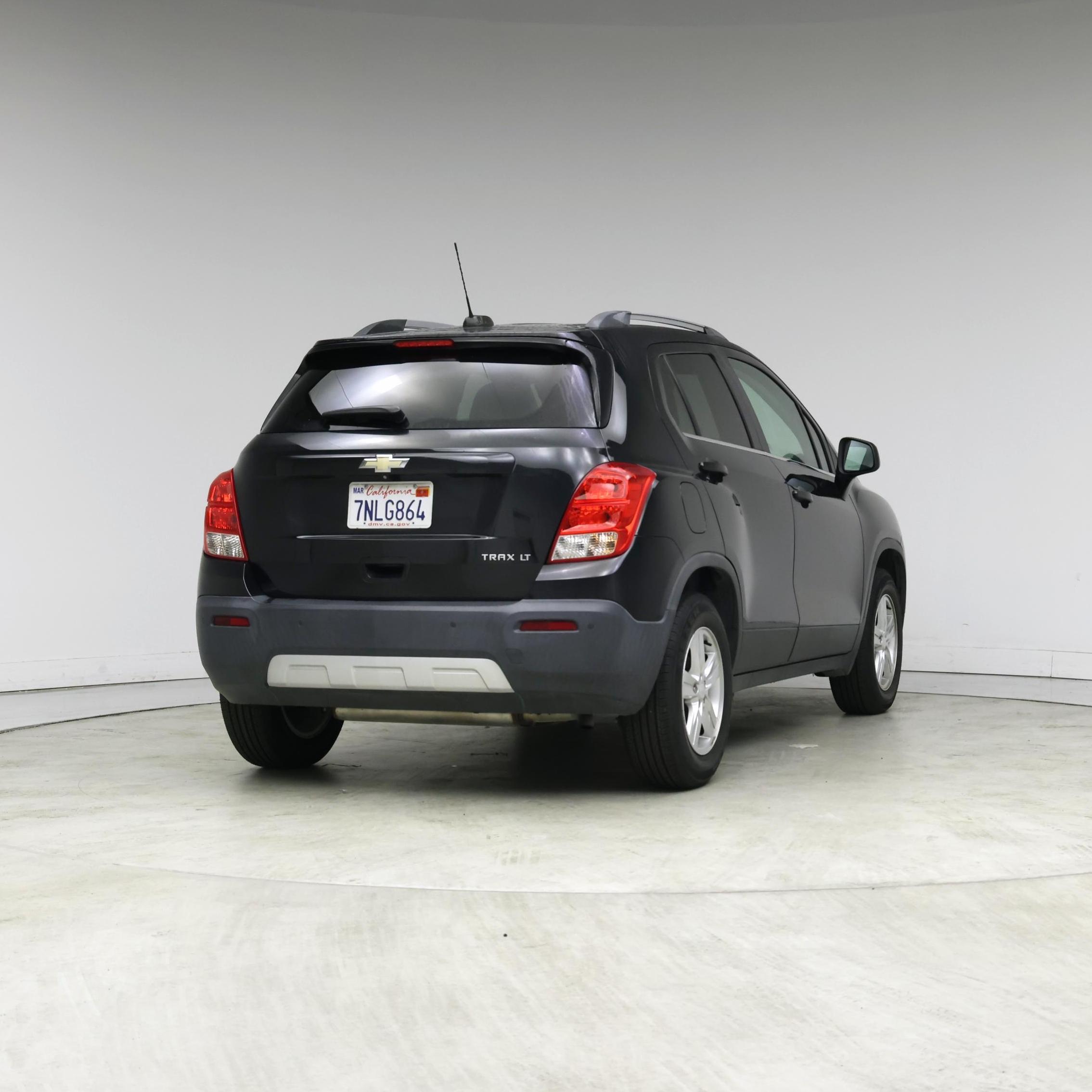 Thumbnail: 2015 Chevrolet Trax - 8
