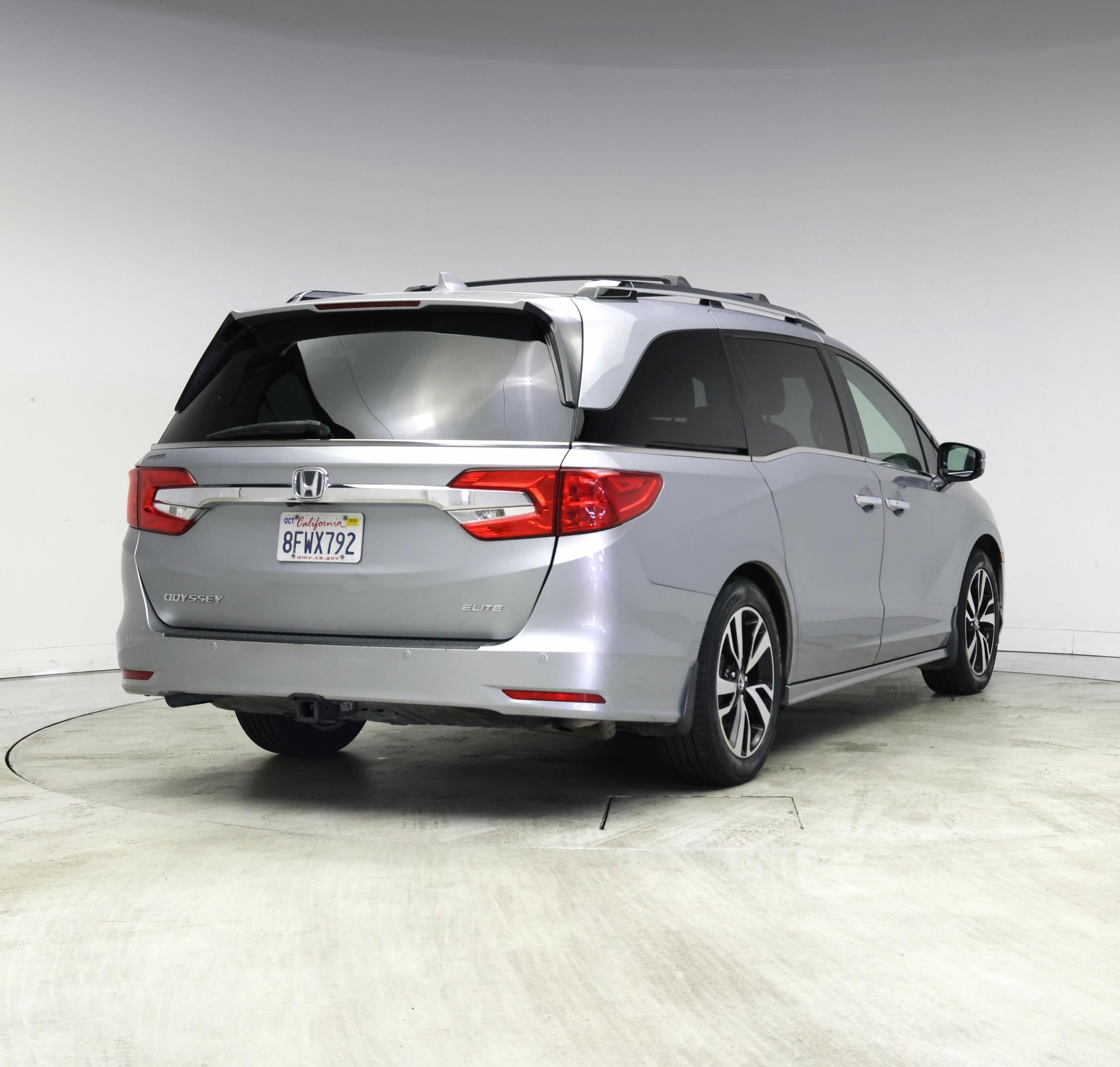 Thumbnail: 2019 Honda Odyssey - 8