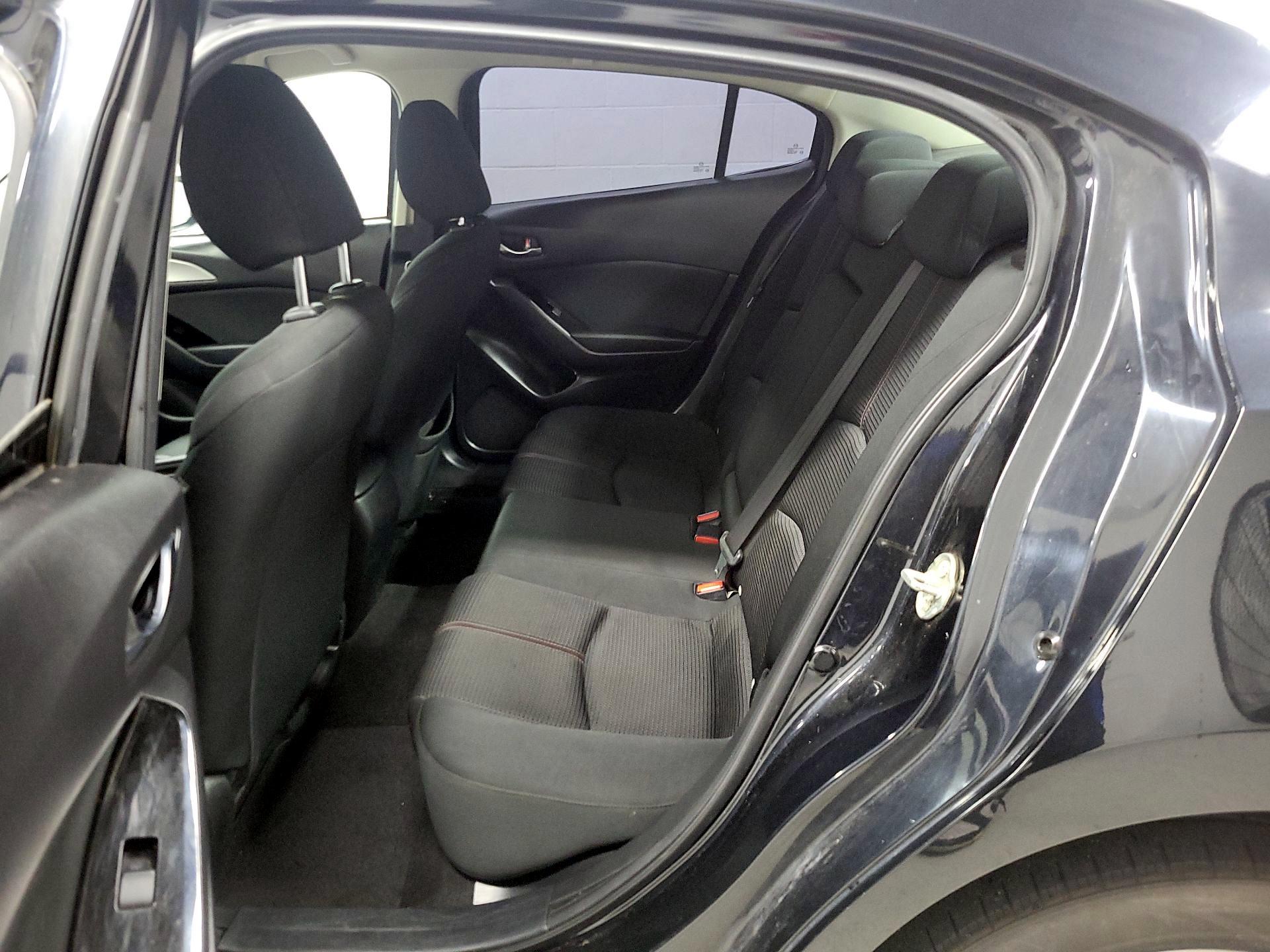 Thumbnail: 2017 Mazda Mazda3 - 17