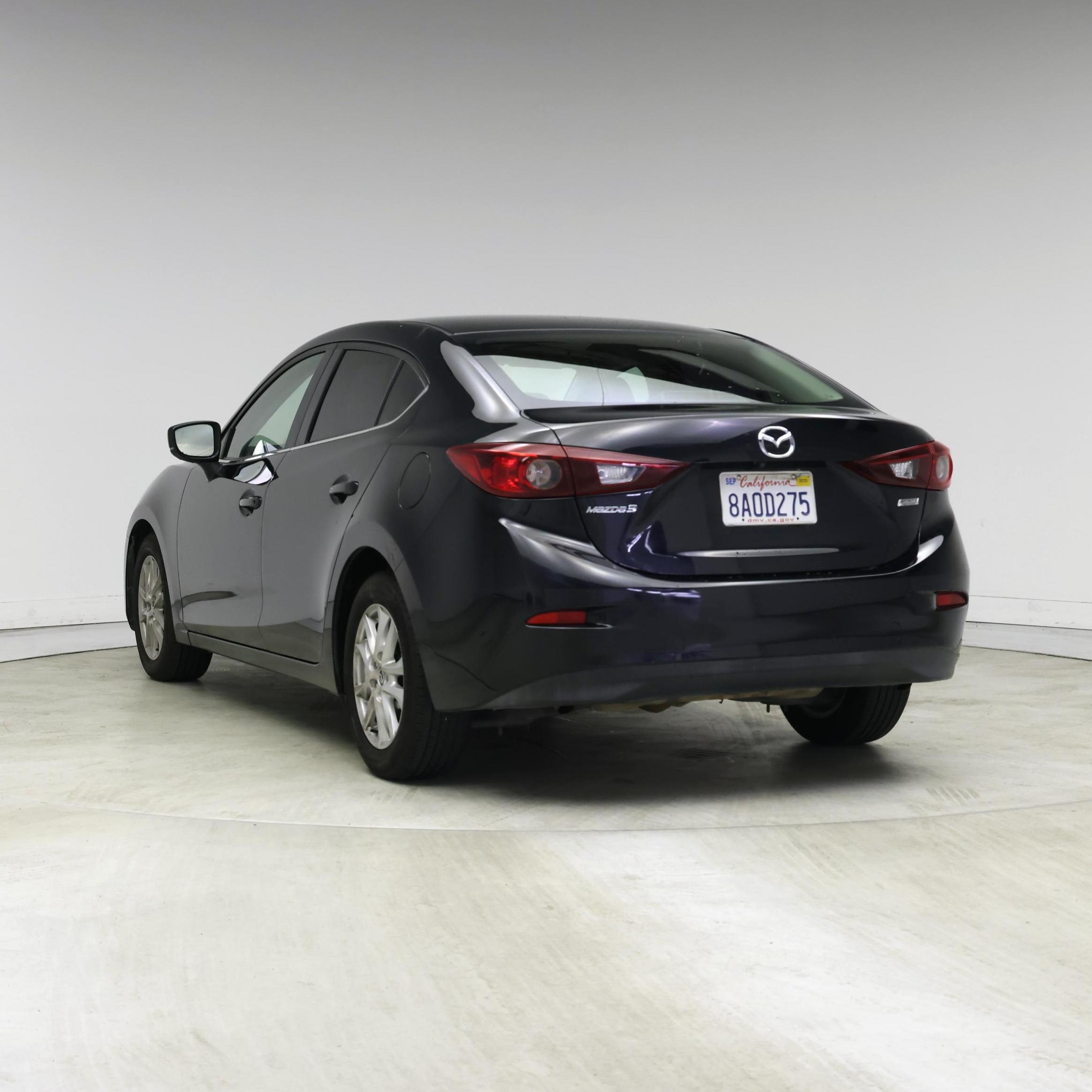 Thumbnail: 2017 Mazda Mazda3 - 2