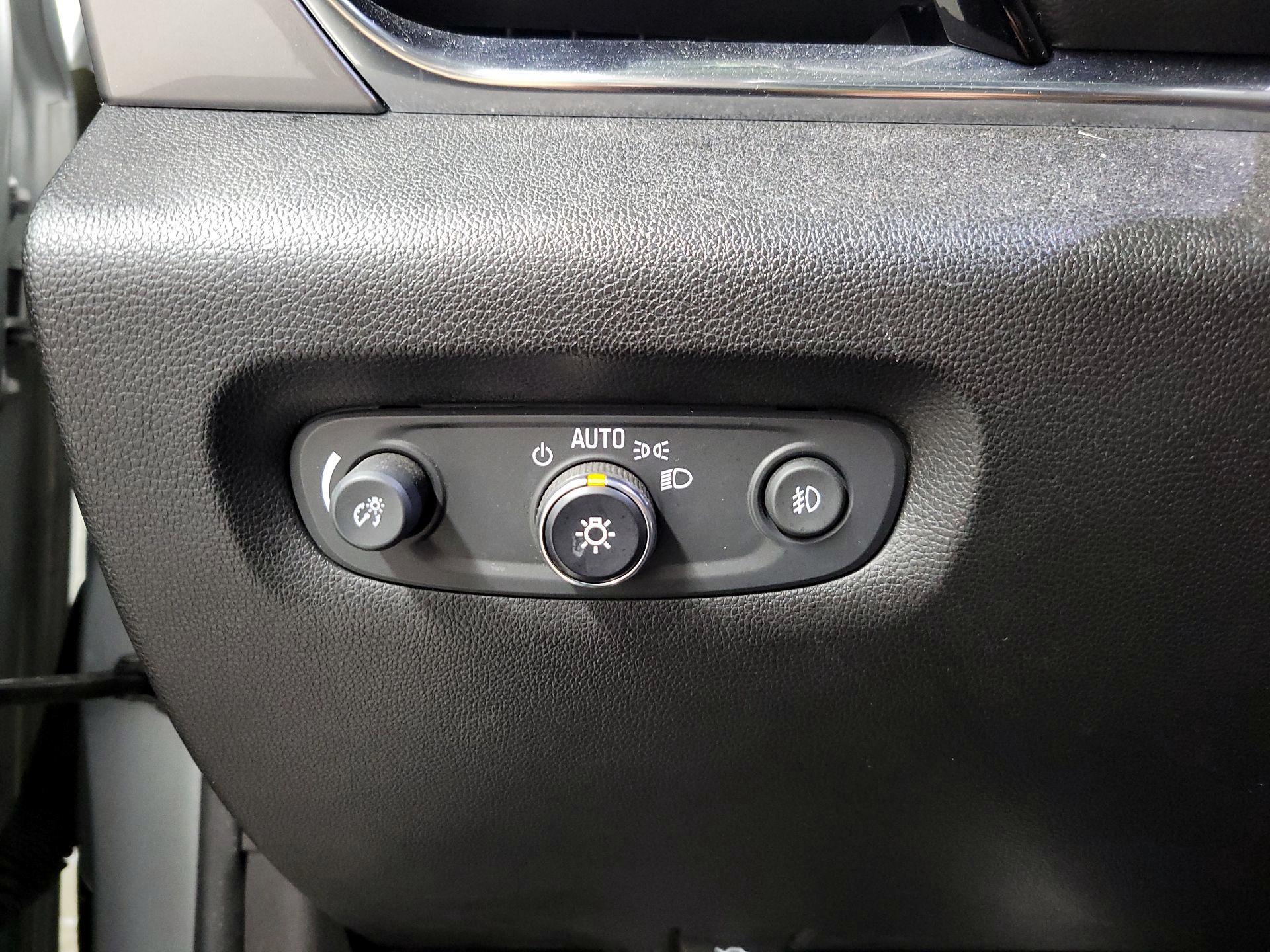 Thumbnail: 2019 Chevrolet Traverse - 13