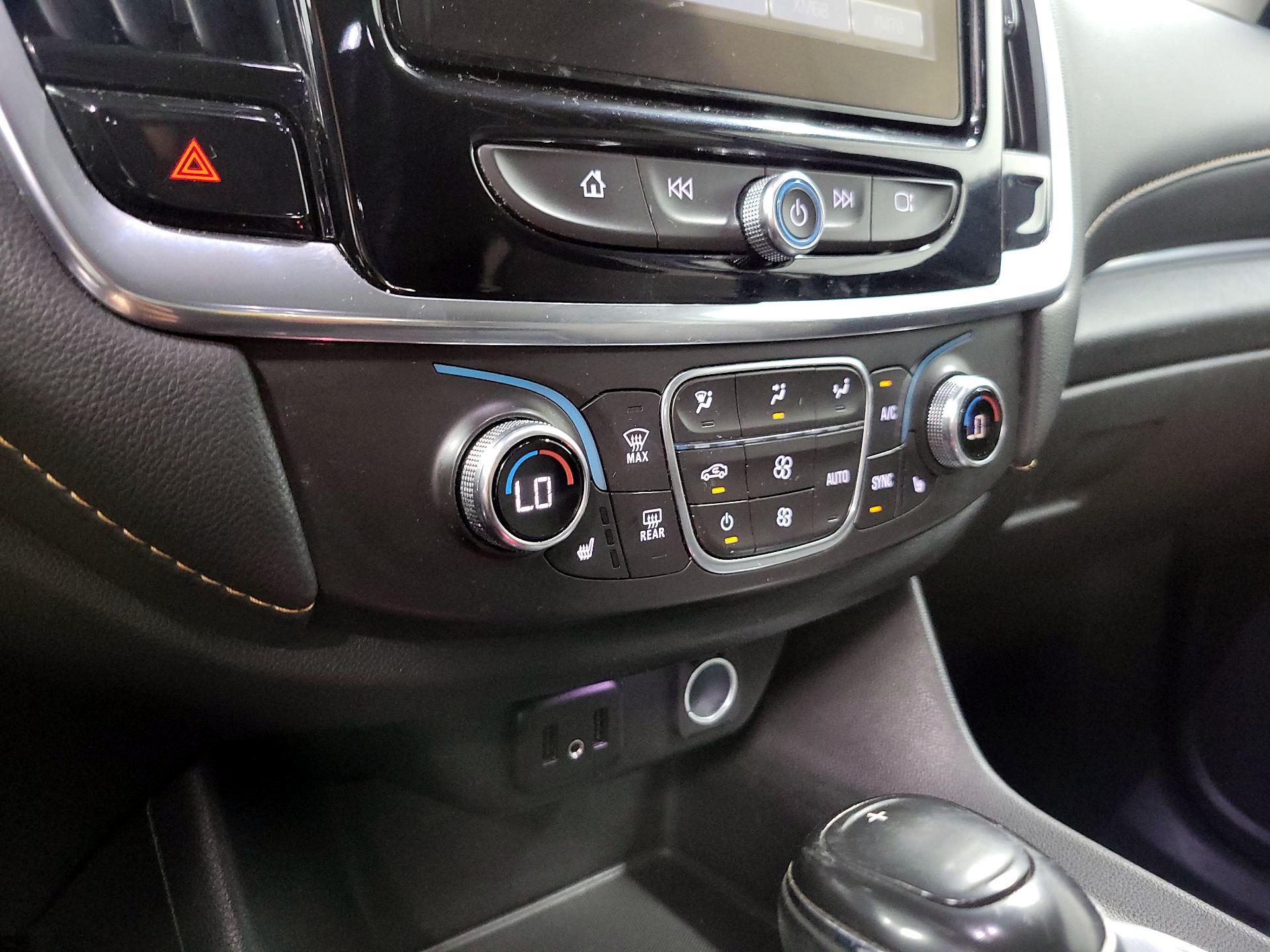Thumbnail: 2019 Chevrolet Traverse - 16