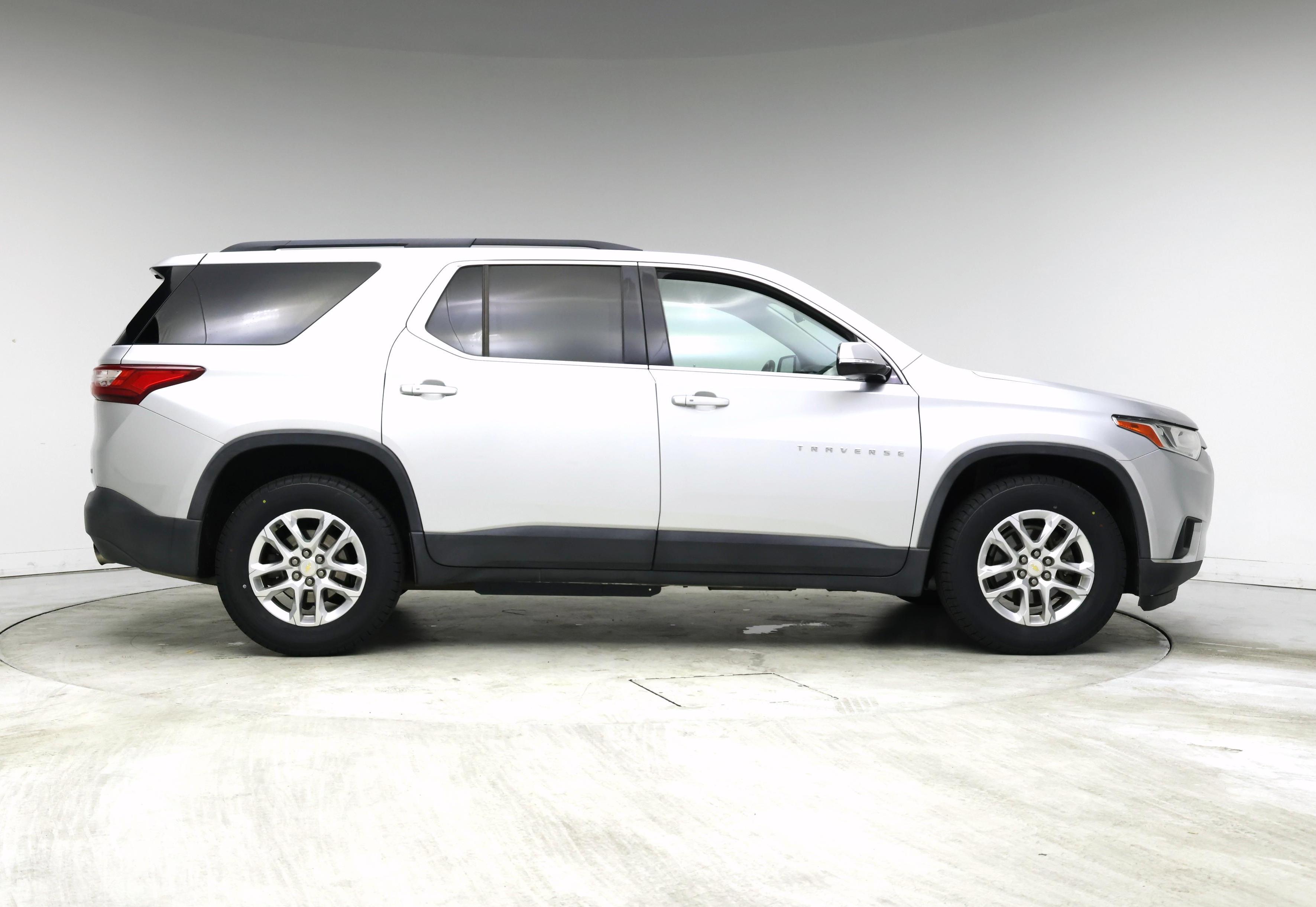 Thumbnail: 2019 Chevrolet Traverse - 7