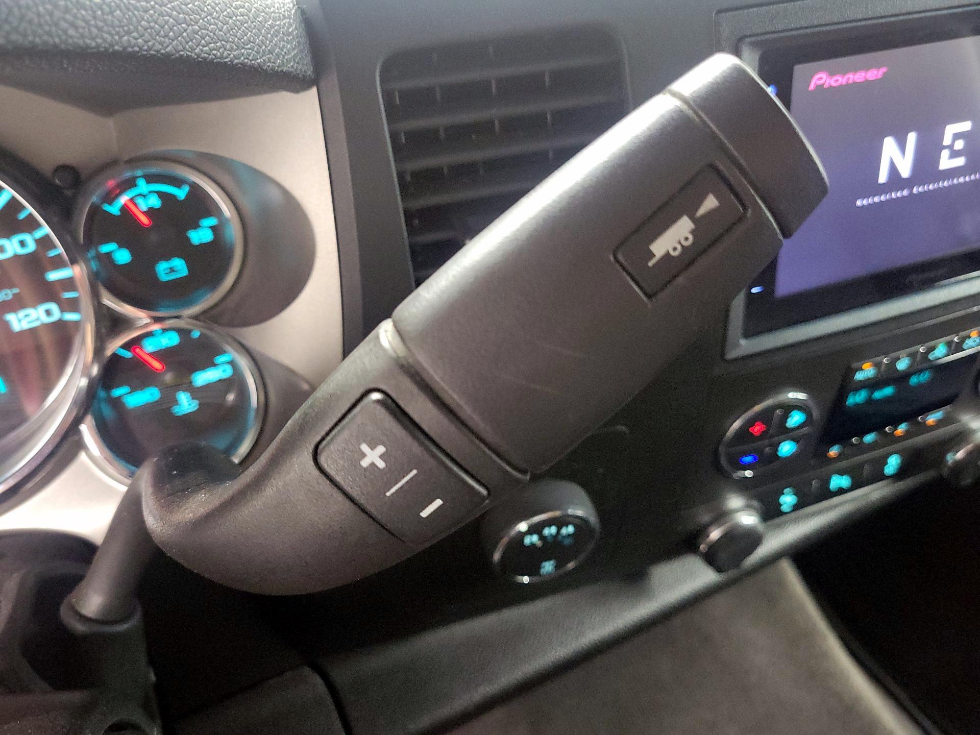 Thumbnail: 2014 Chevrolet Silverado 2500 - 16