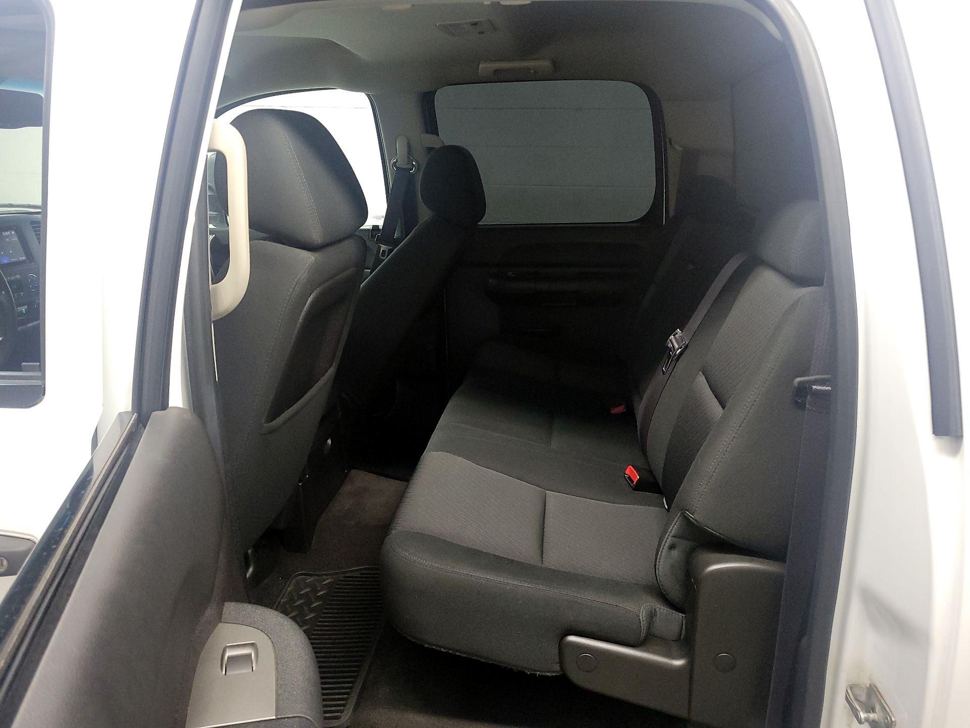Thumbnail: 2014 Chevrolet Silverado 2500 - 17