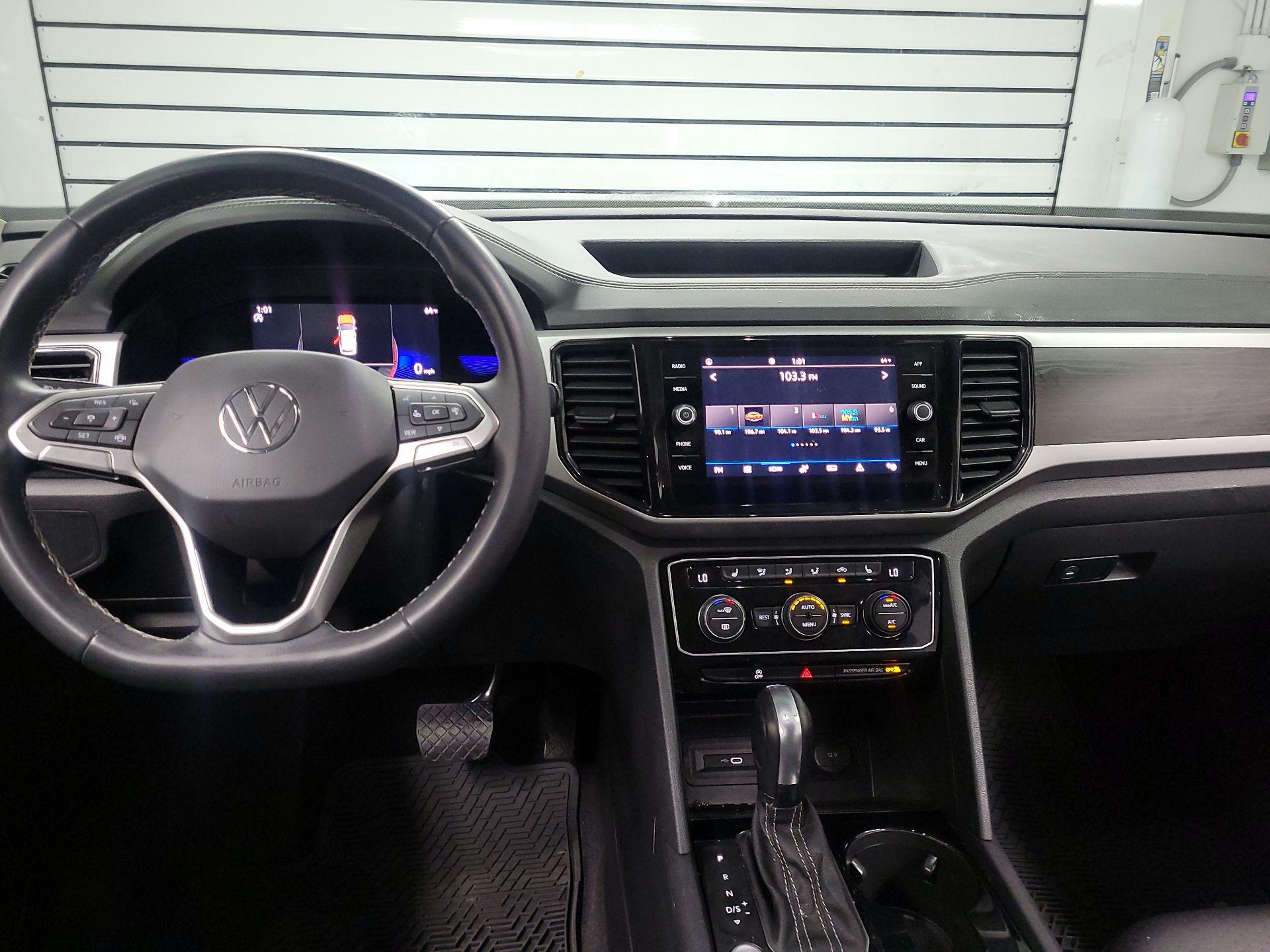 Thumbnail: 2022 Volkswagen Atlas - 9