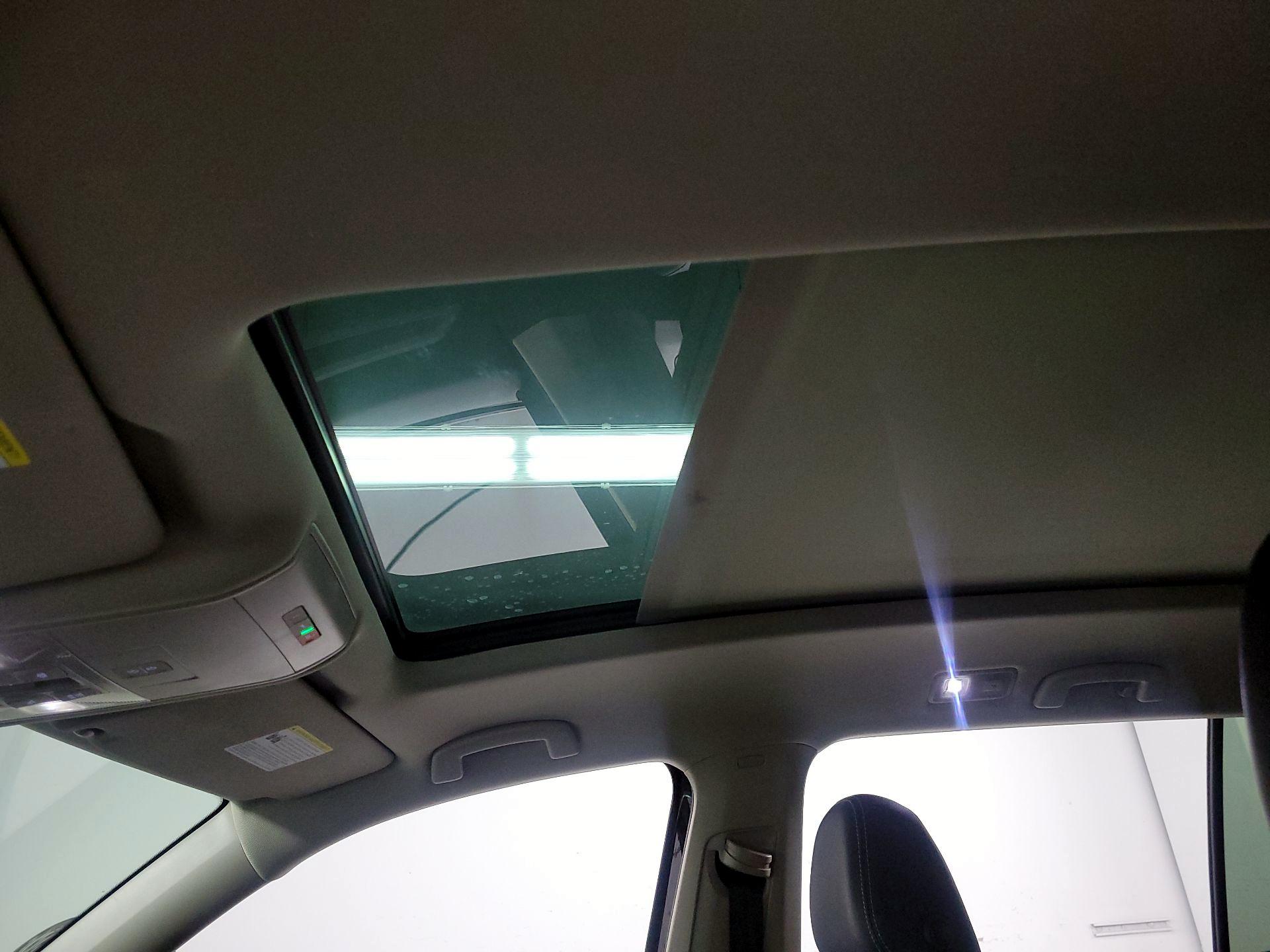 Thumbnail: 2022 Volkswagen Atlas - 19