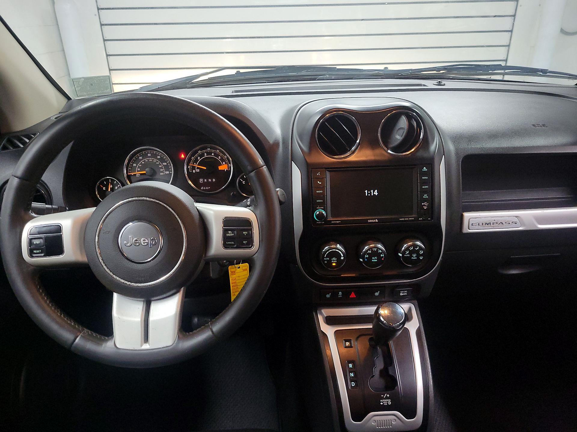 Thumbnail: 2017 Jeep Compass - 9