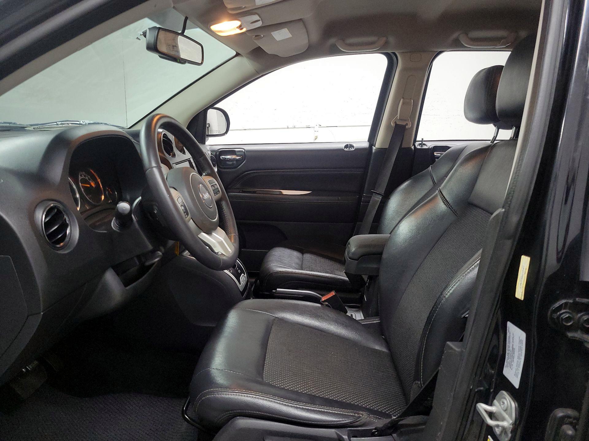 Thumbnail: 2017 Jeep Compass - 11