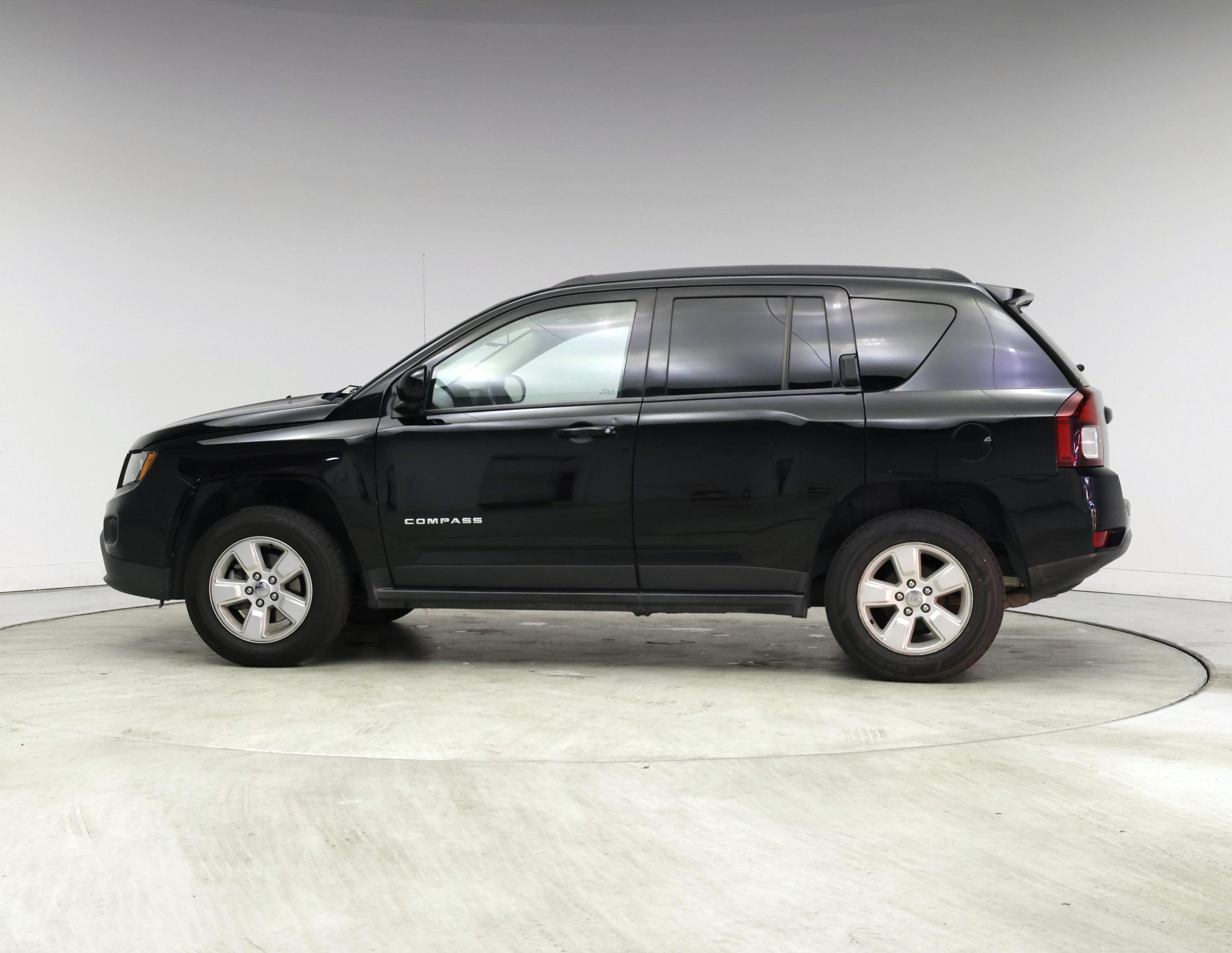 Thumbnail: 2017 Jeep Compass - 3