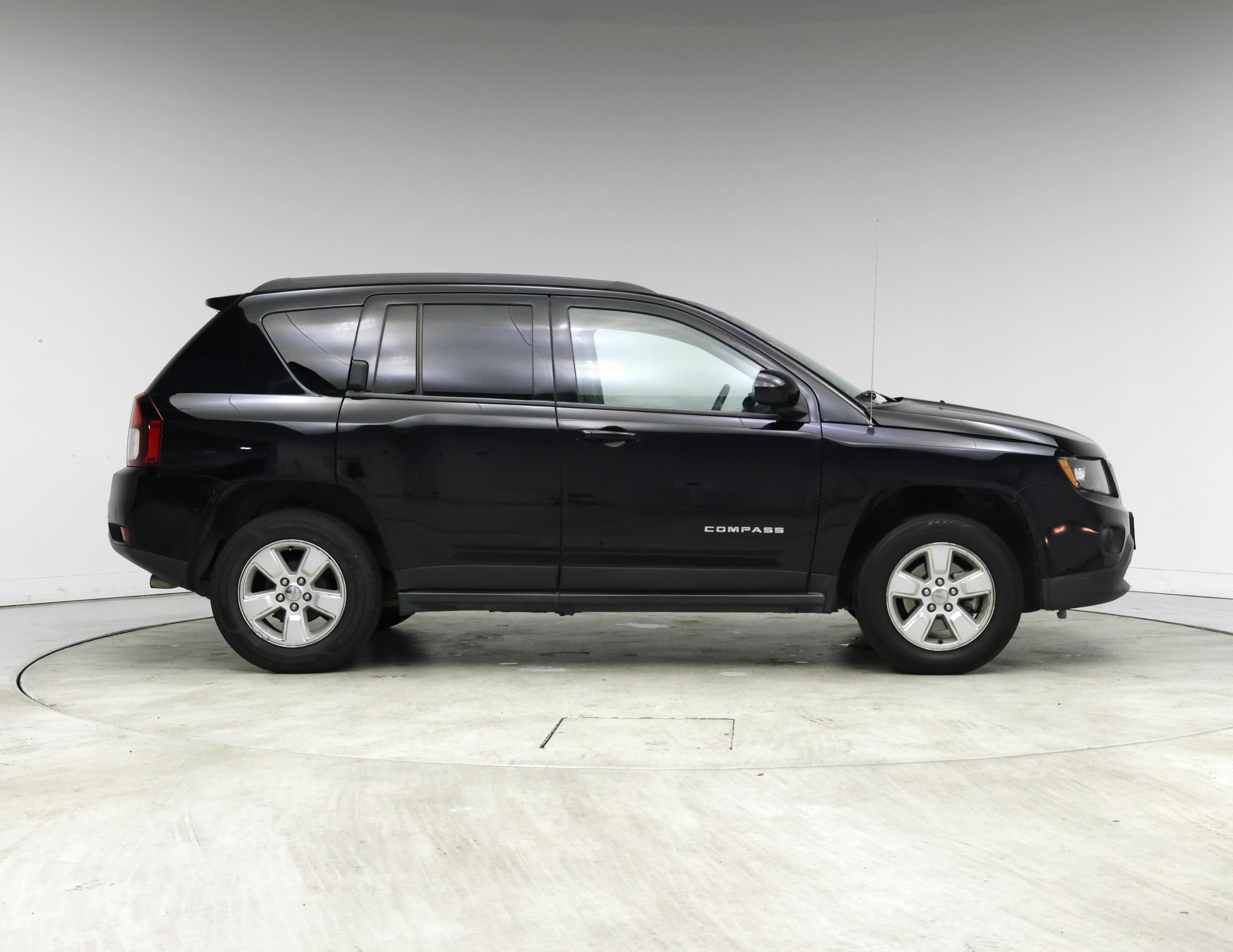 Thumbnail: 2017 Jeep Compass - 7