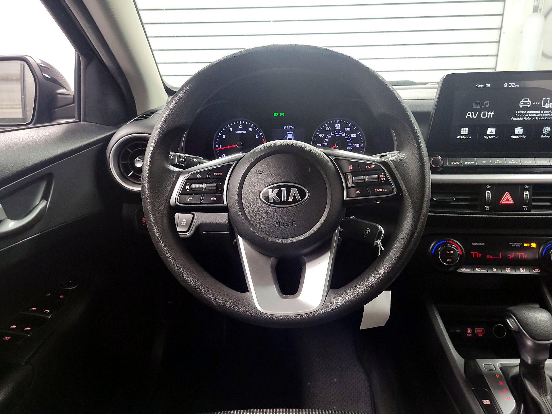 Thumbnail: 2019 Kia Forte - 10