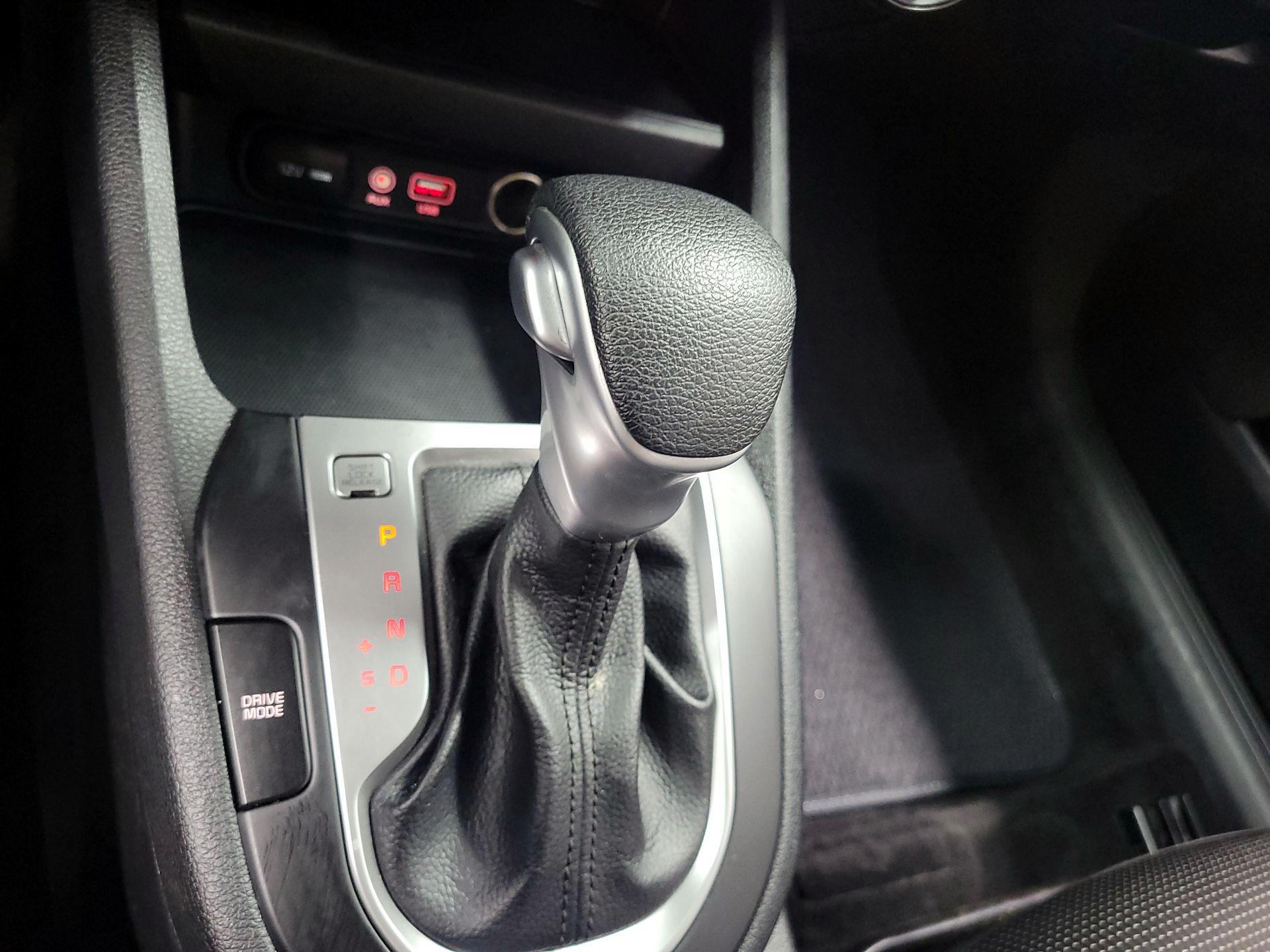 Thumbnail: 2019 Kia Forte - 16