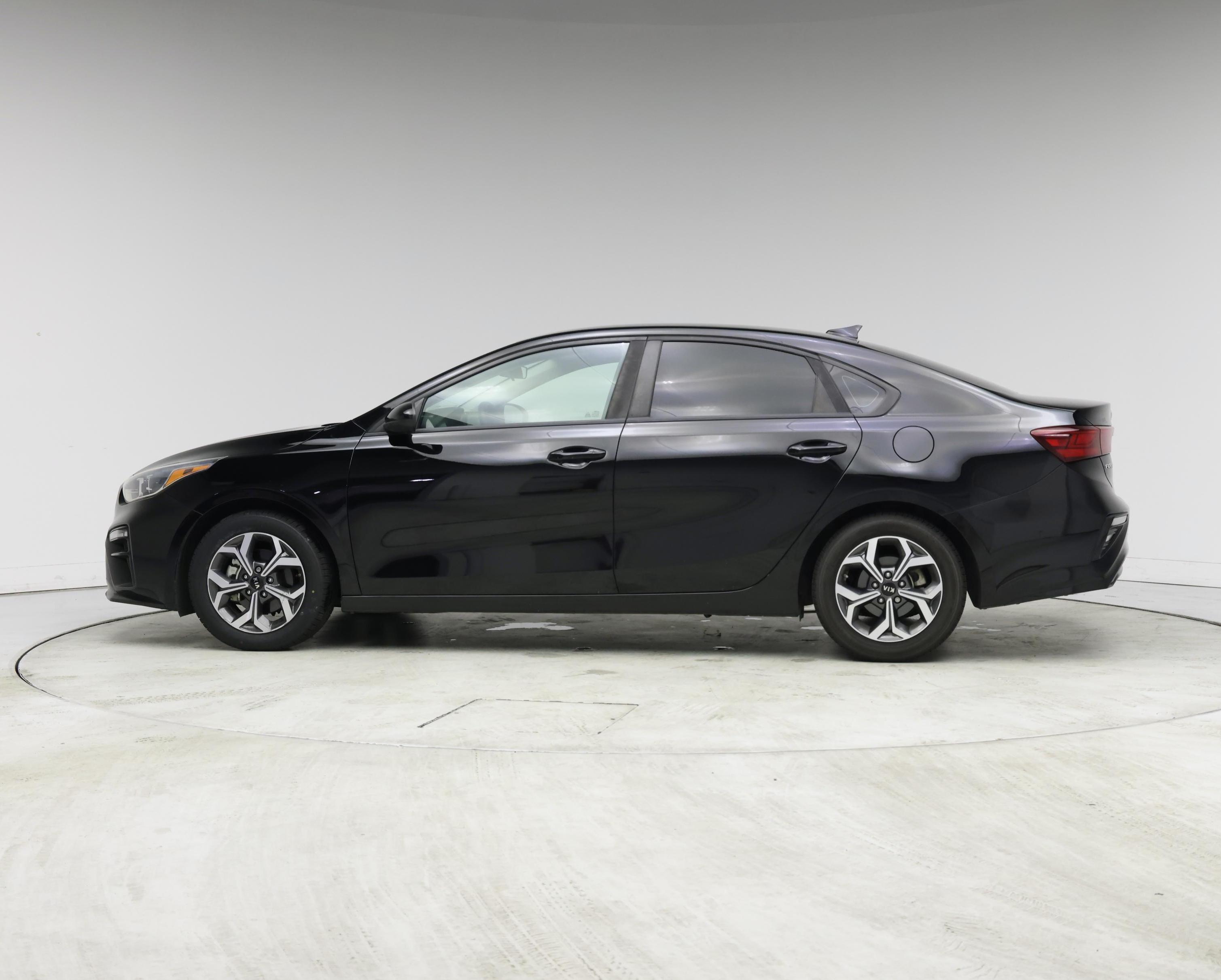 Thumbnail: 2019 Kia Forte - 3