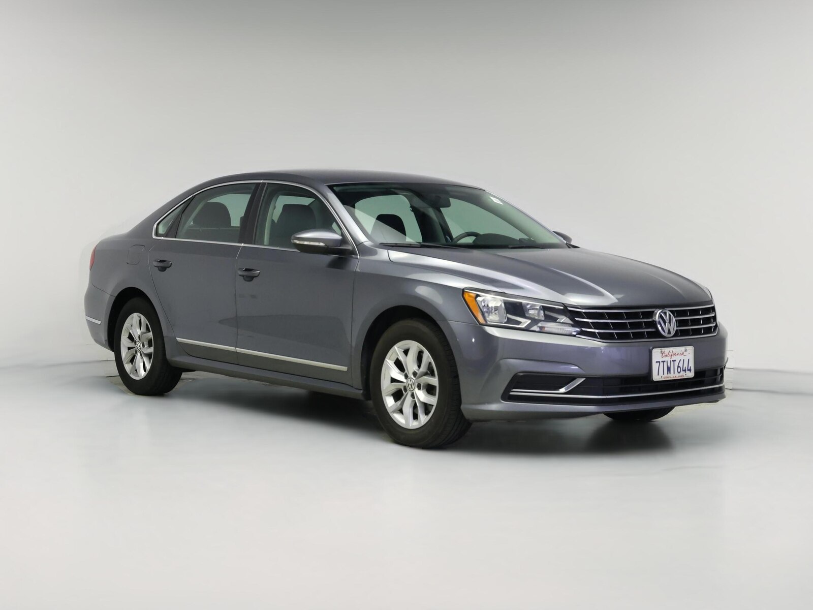 2016 Volkswagen Passat S