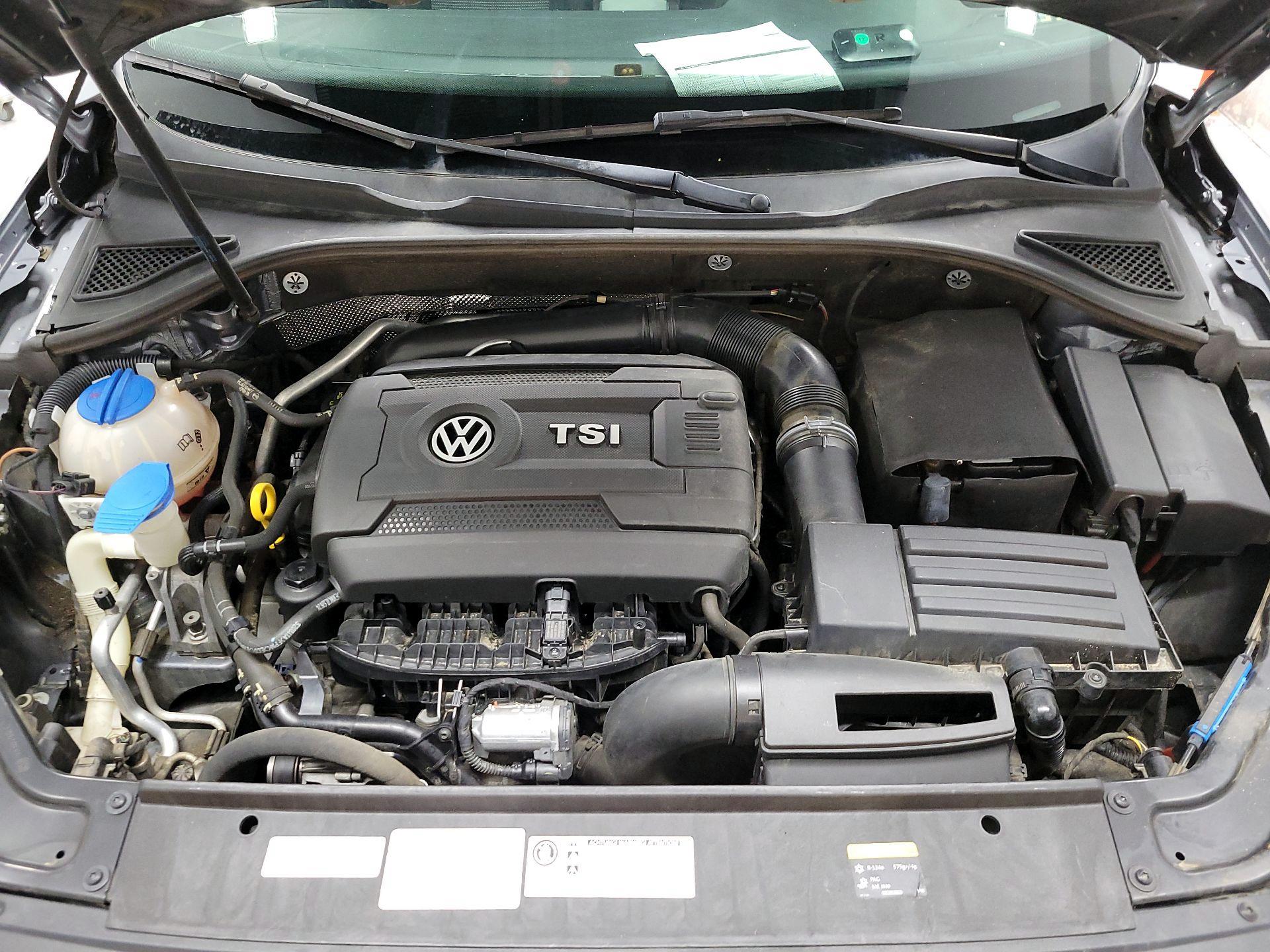 Thumbnail: 2016 Volkswagen Passat - 19