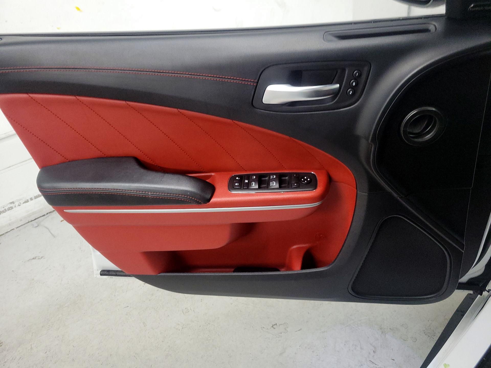 Thumbnail: 2020 Dodge Charger - 12