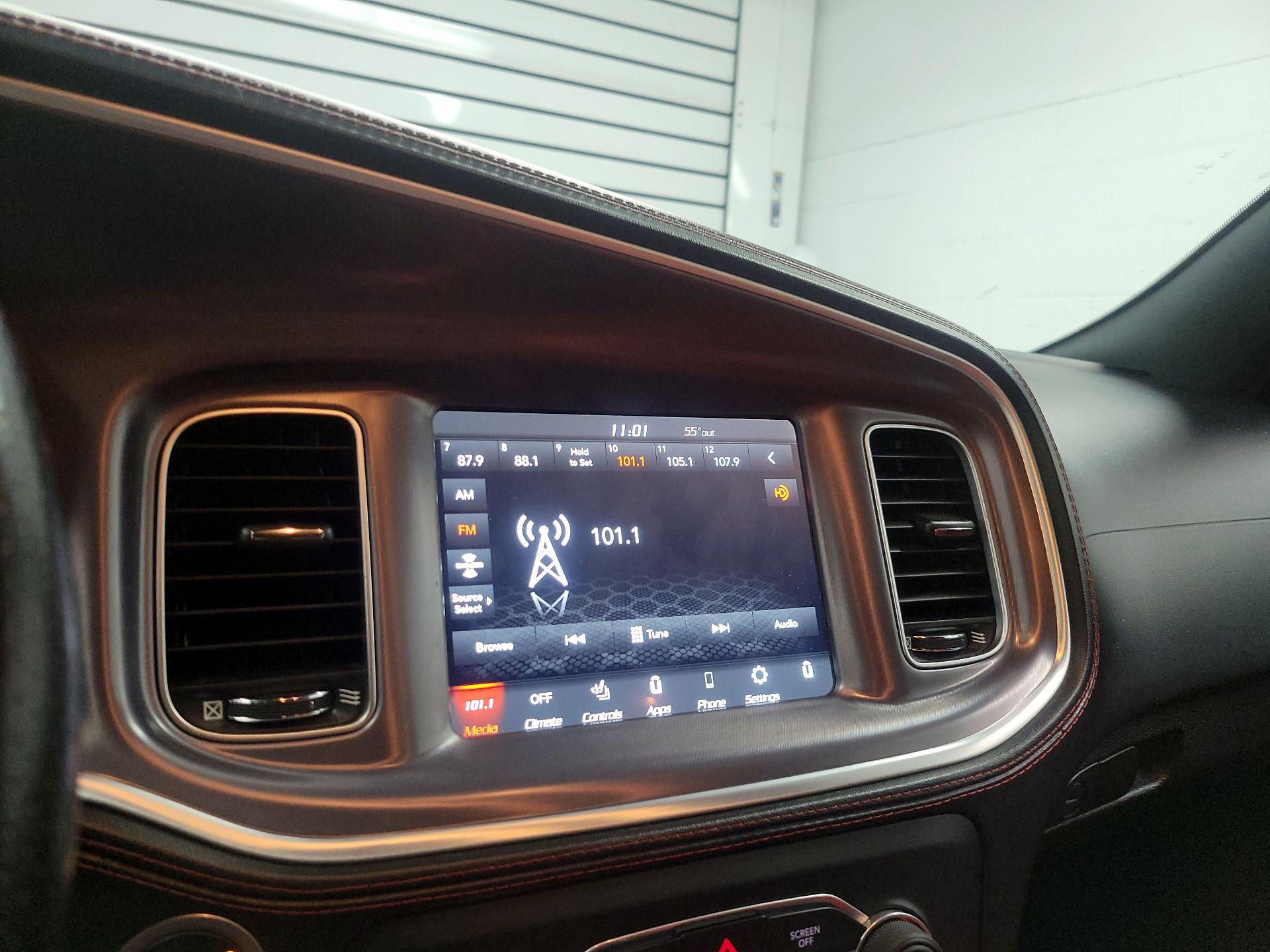 Thumbnail: 2020 Dodge Charger - 15