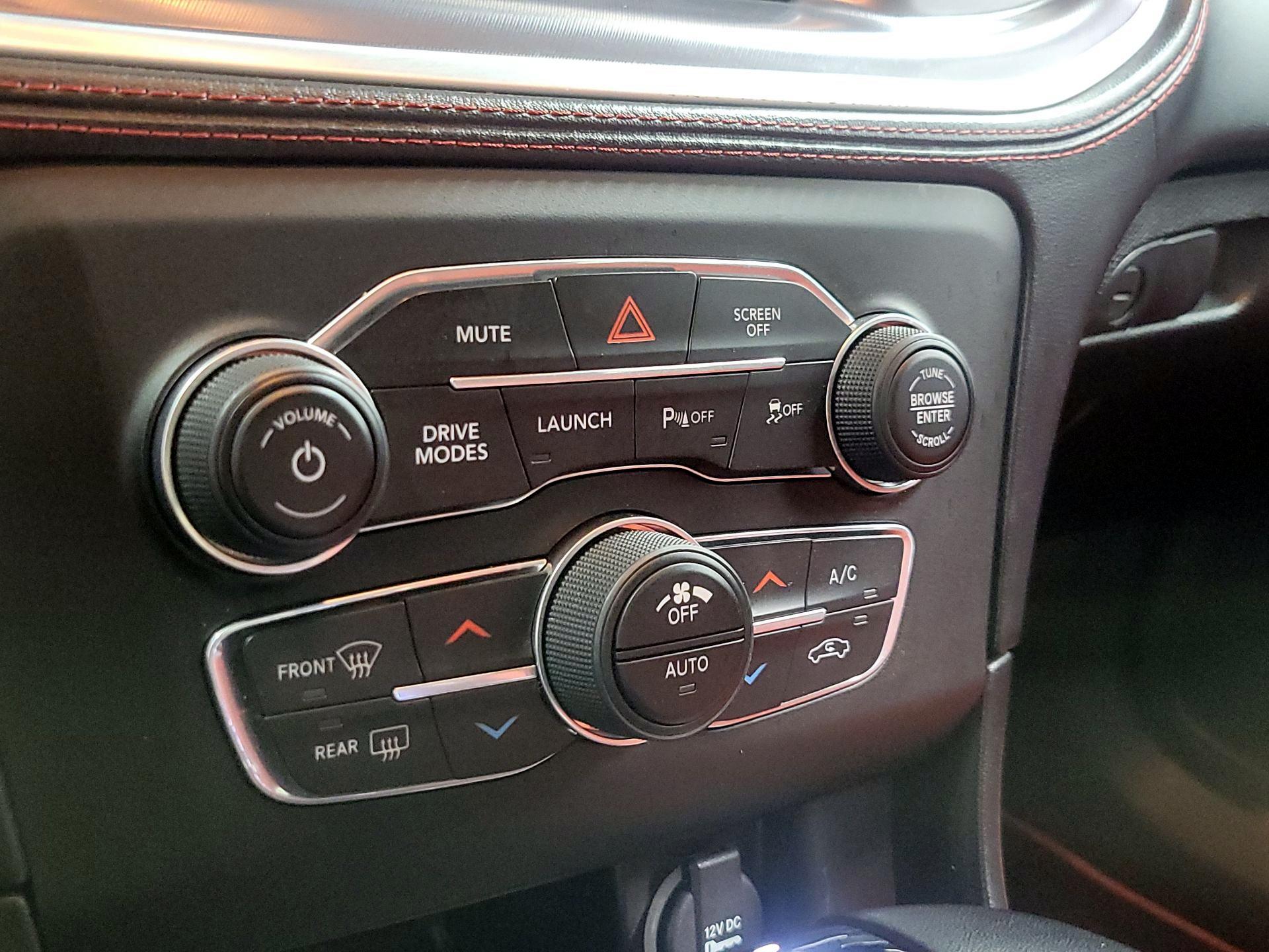 Thumbnail: 2020 Dodge Charger - 16