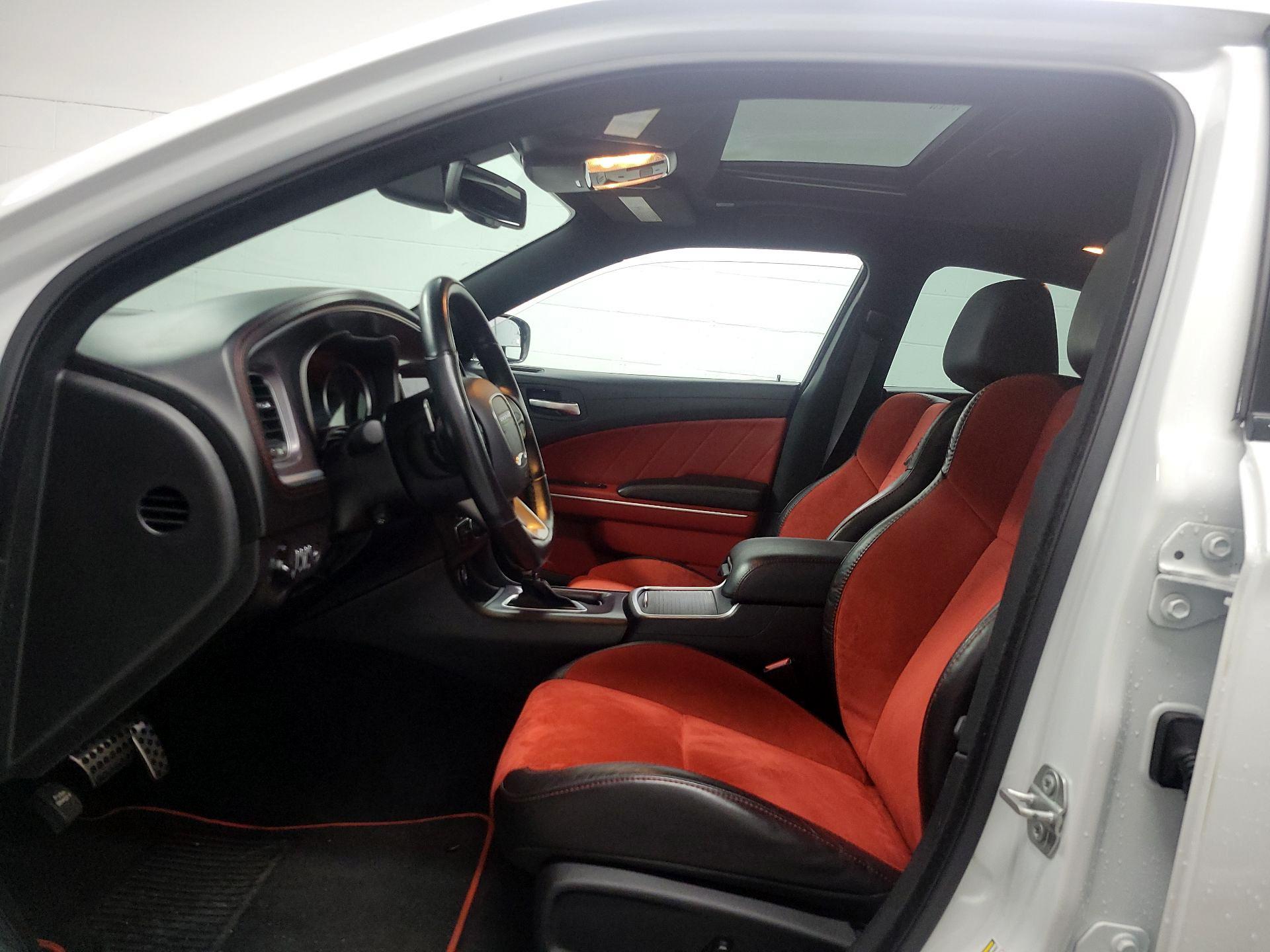 Thumbnail: 2020 Dodge Charger - 18