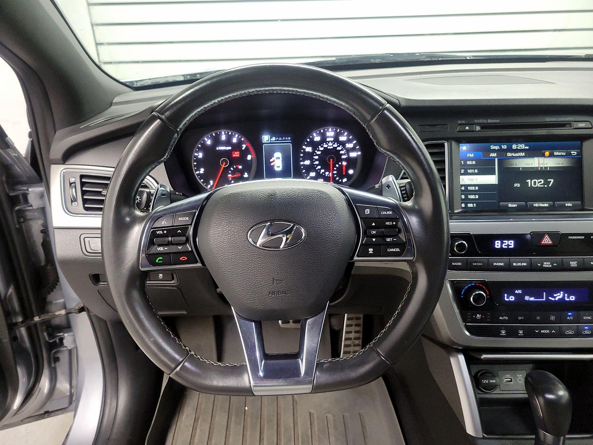 Thumbnail: 2017 Hyundai Sonata - 10