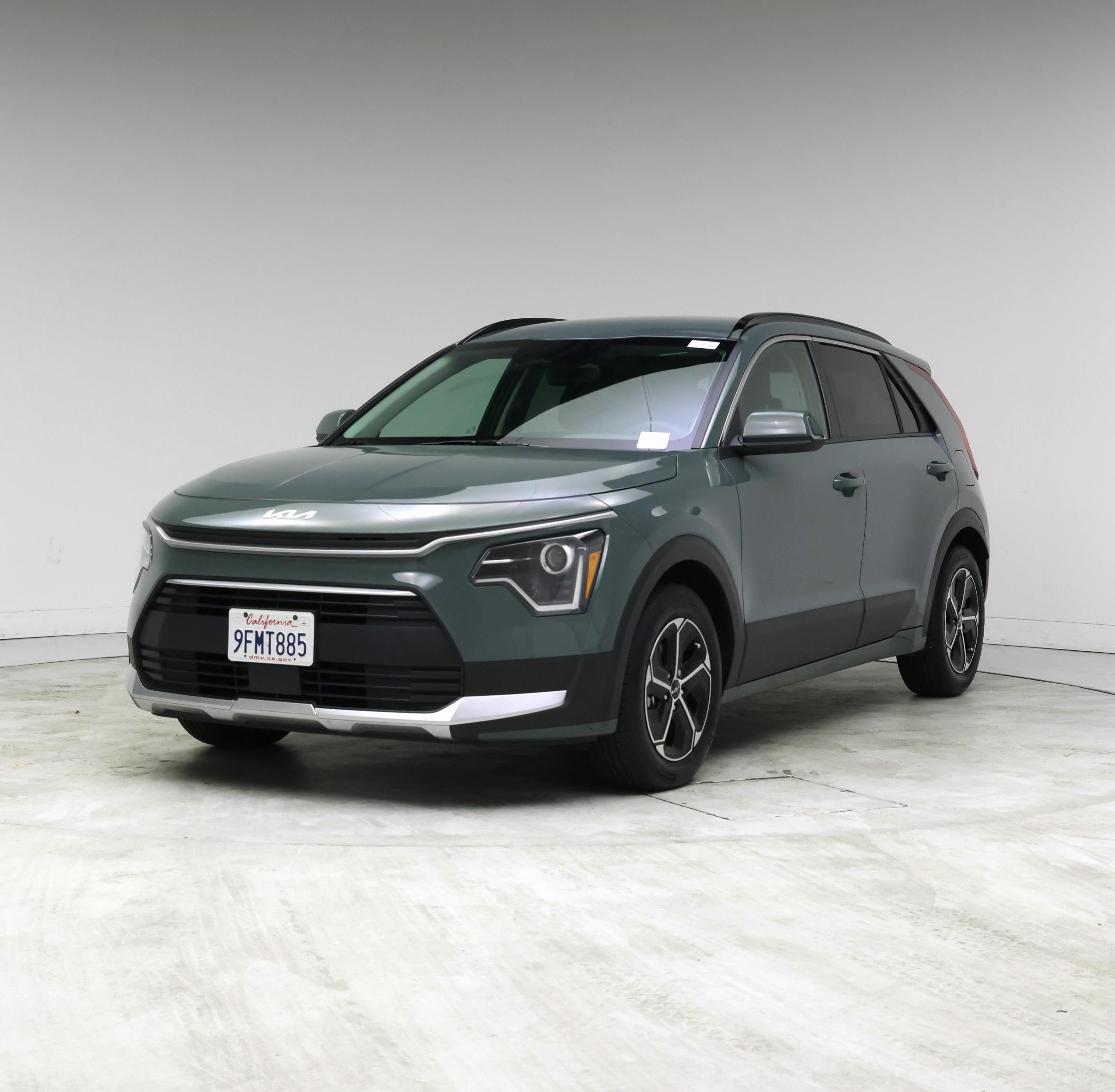Thumbnail: 2023 Kia Niro - 4