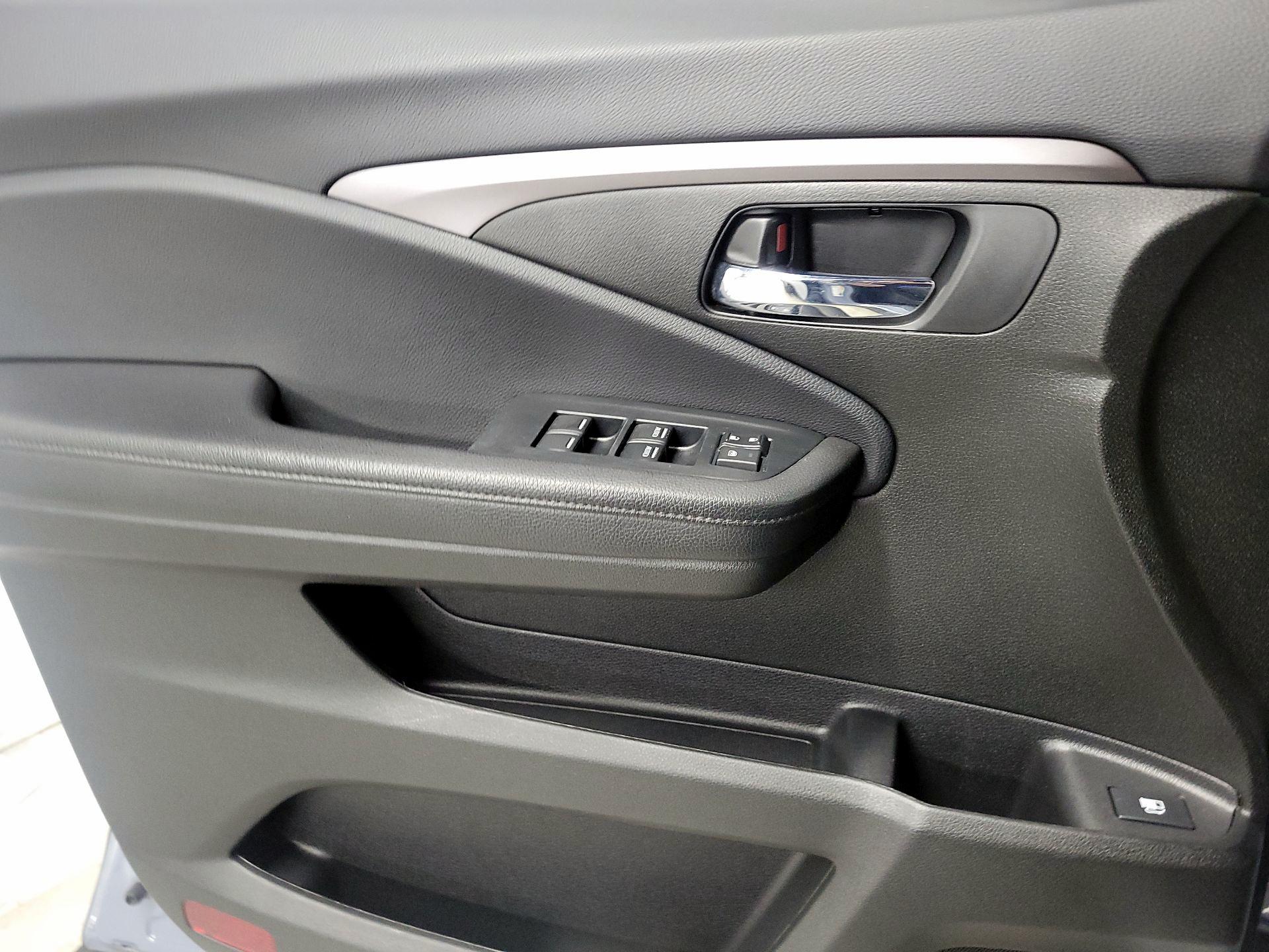 Thumbnail: 2022 Honda Pilot - 12