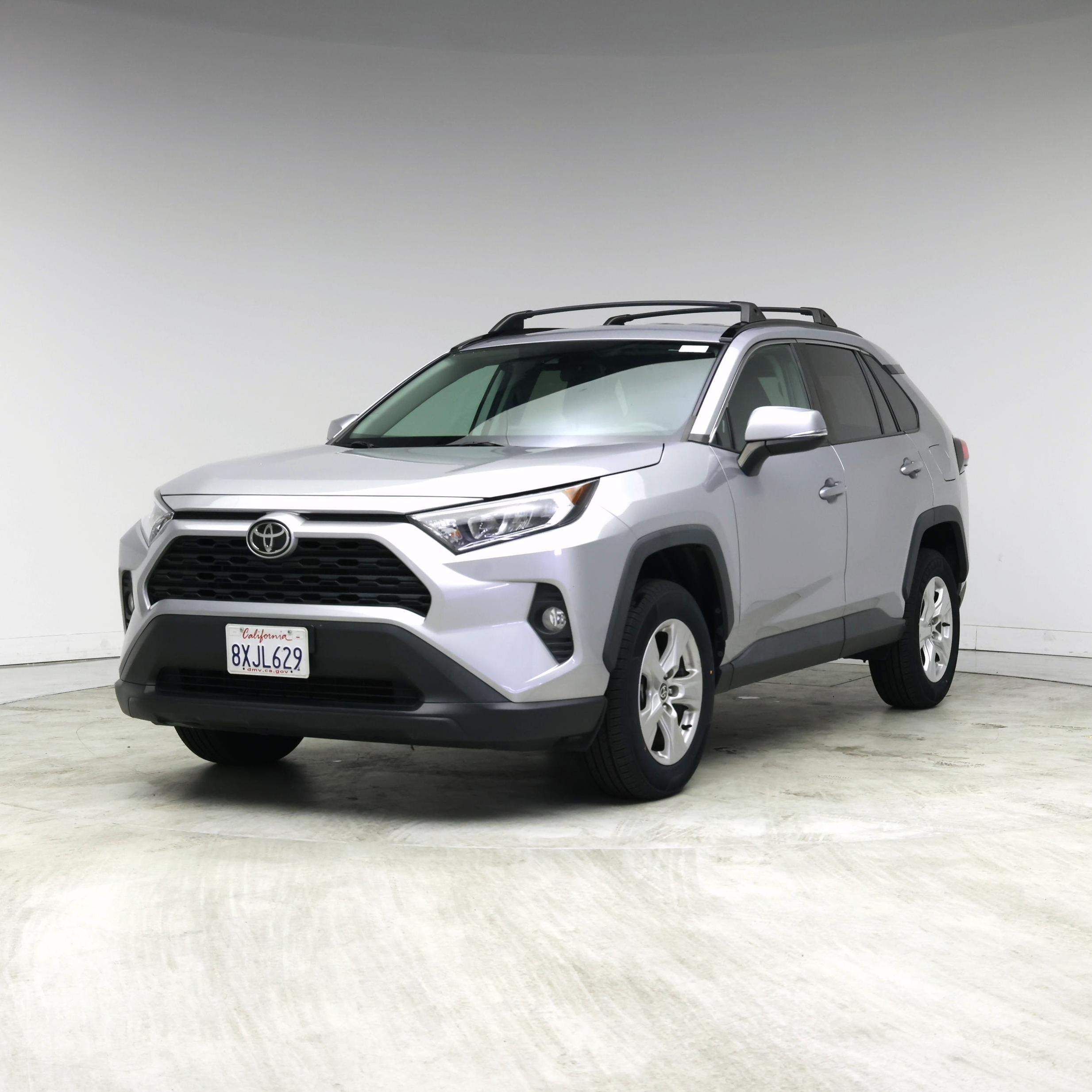 Thumbnail: 2021 Toyota RAV4 - 4