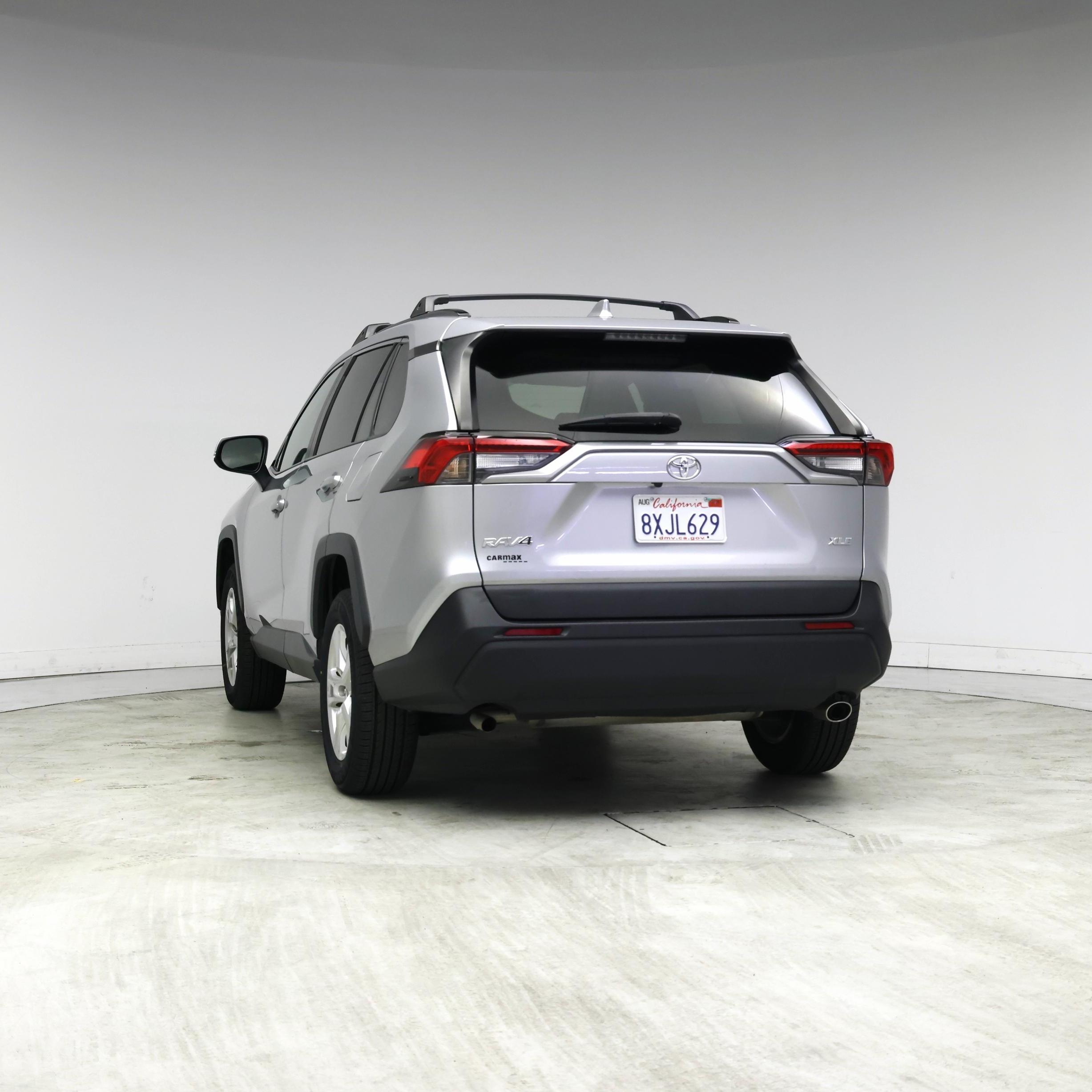 Thumbnail: 2021 Toyota RAV4 - 6