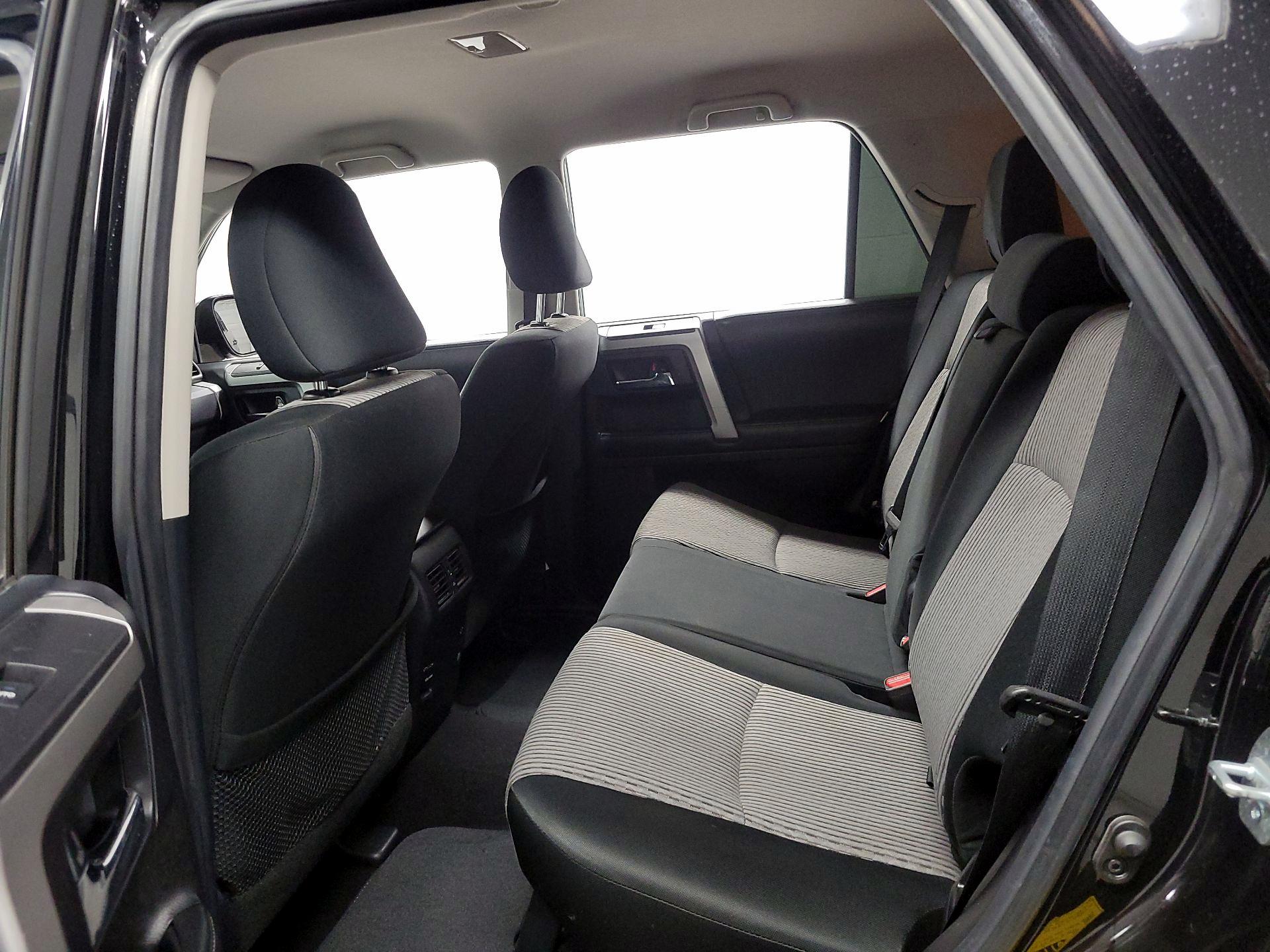 Thumbnail: 2014 Toyota 4Runner - 18