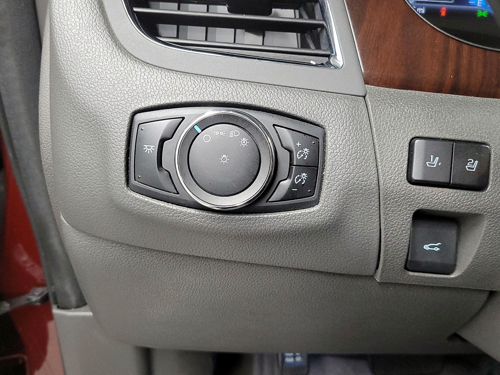 Thumbnail: 2014 Ford Edge - 13