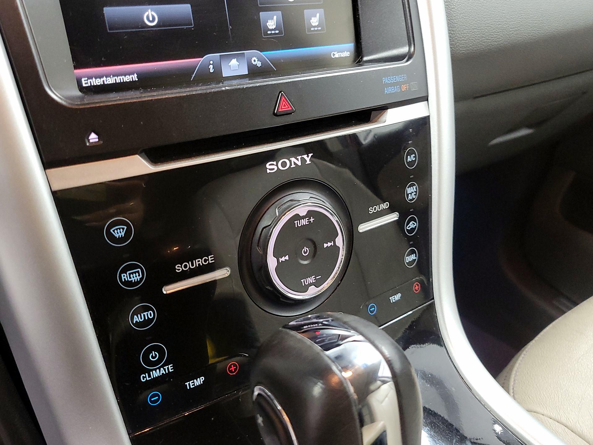 Thumbnail: 2014 Ford Edge - 16
