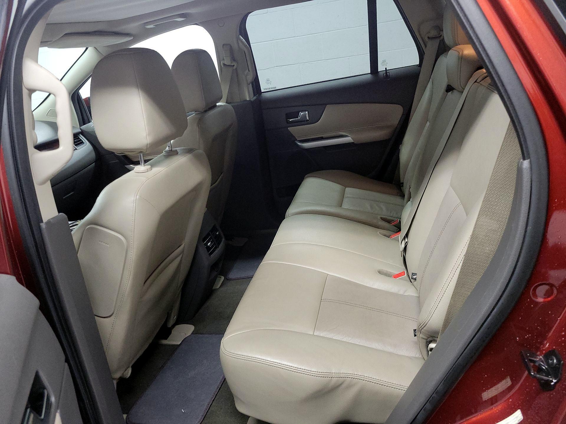 Thumbnail: 2014 Ford Edge - 18