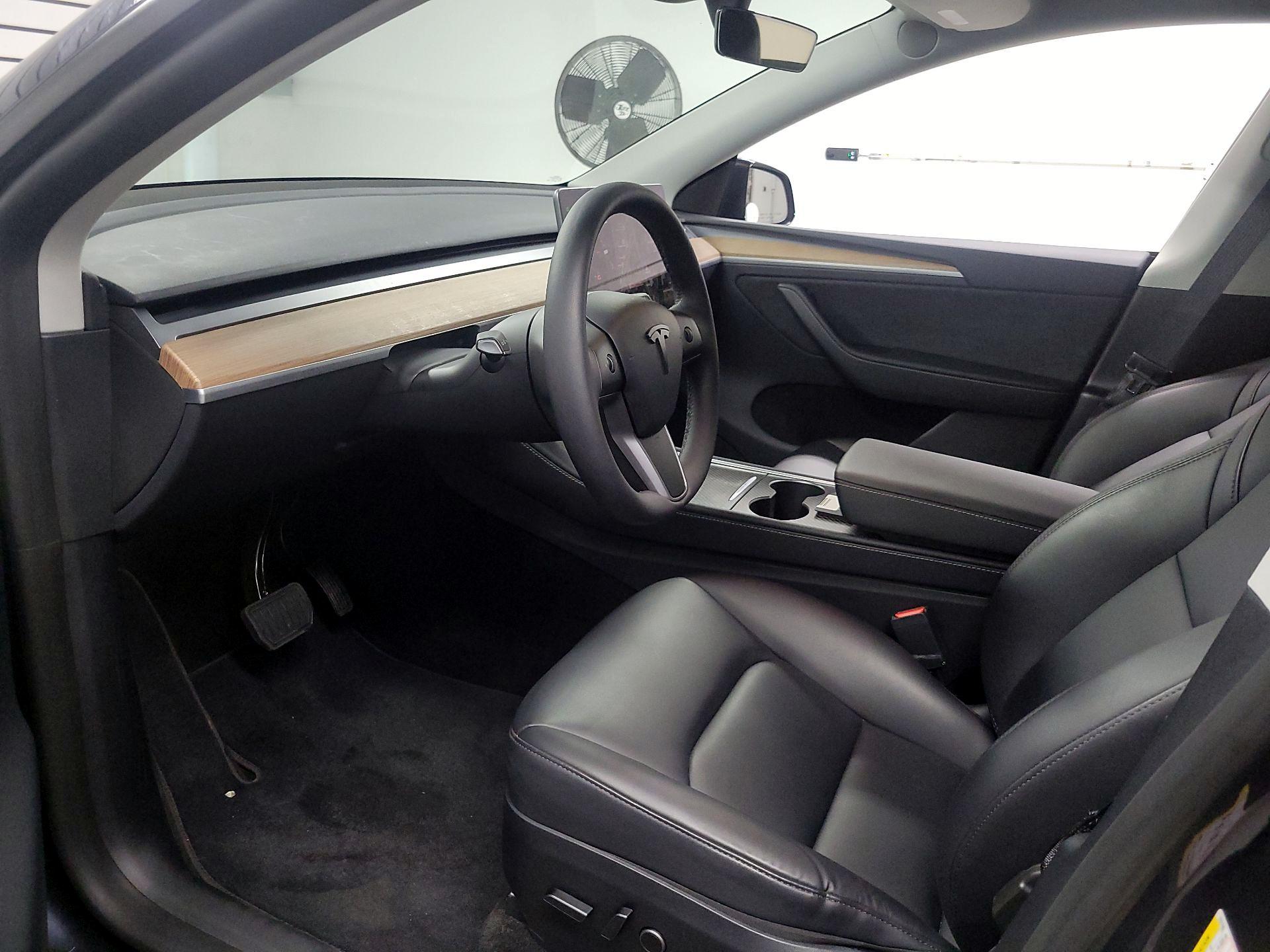 Thumbnail: 2024 Tesla Model Y - 11