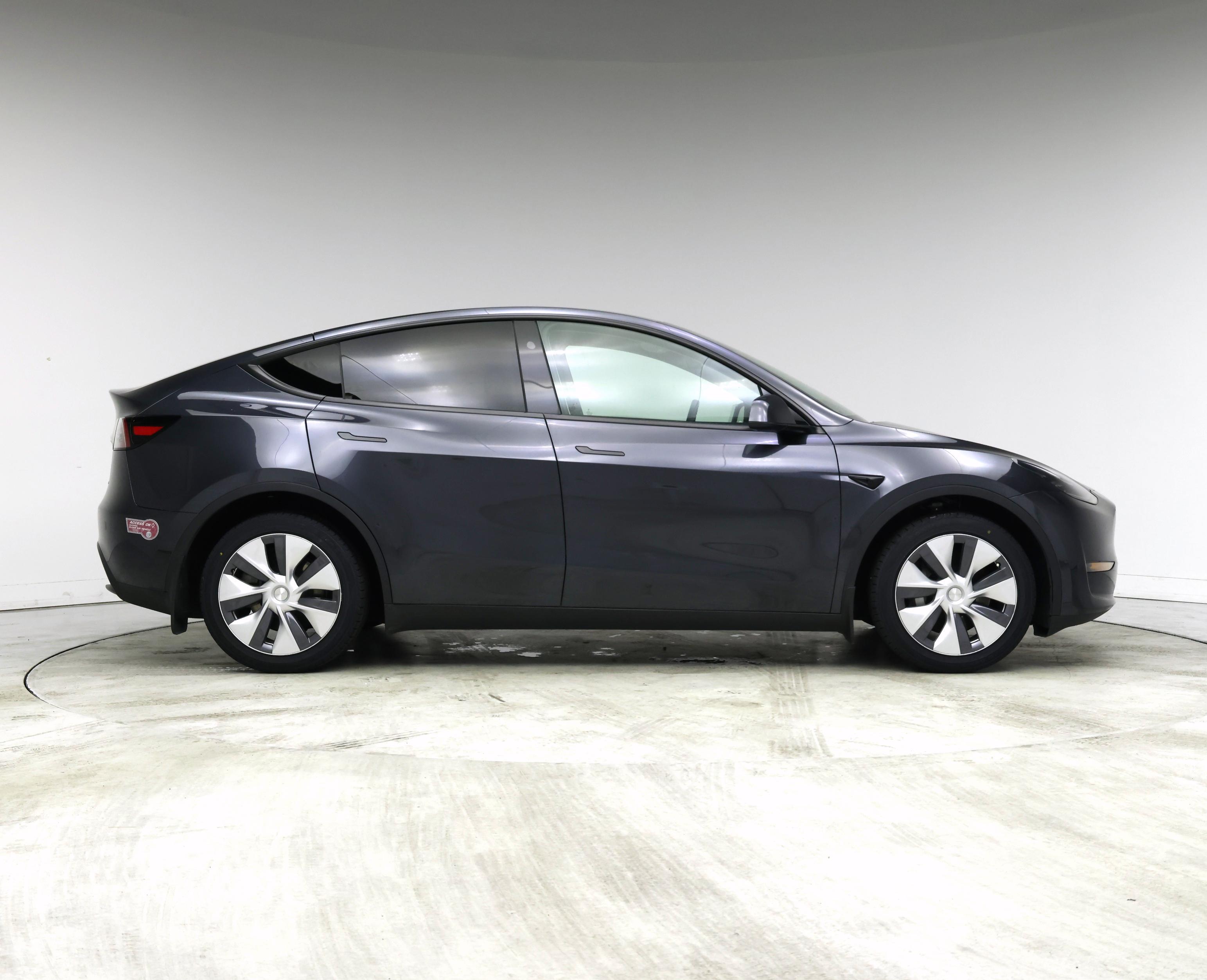 Thumbnail: 2024 Tesla Model Y - 7