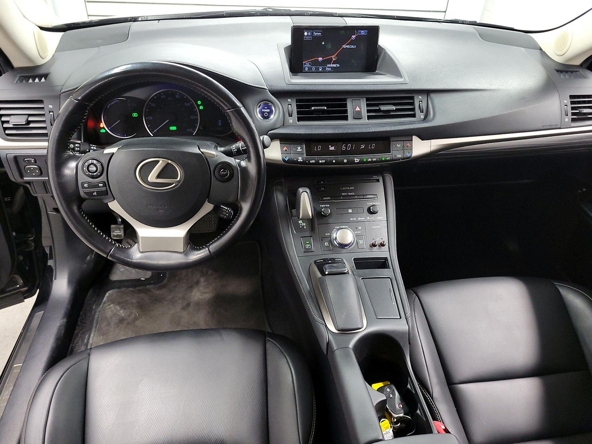 Thumbnail: 2015 Lexus CT - 9