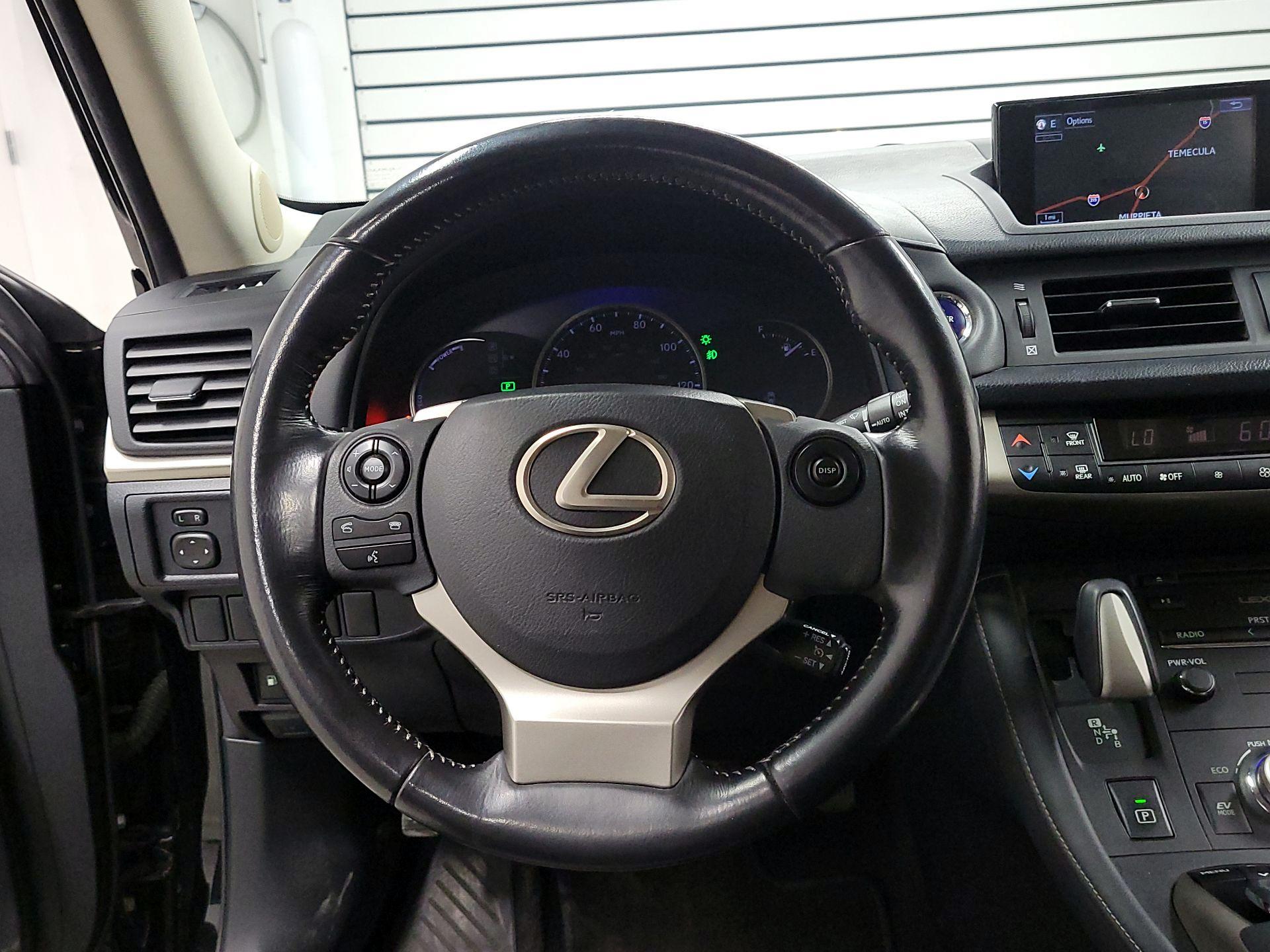 Thumbnail: 2015 Lexus CT - 10