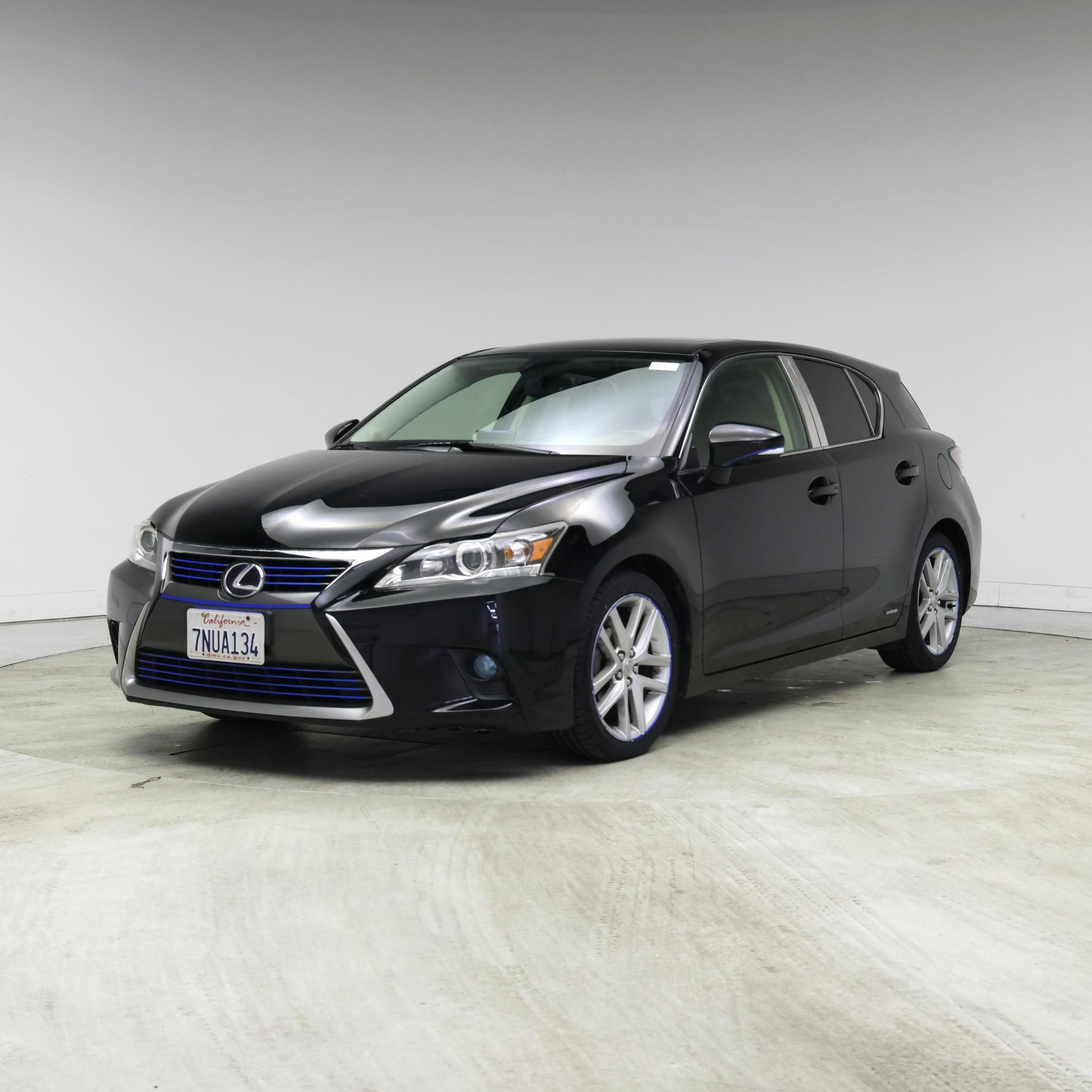 Thumbnail: 2015 Lexus CT - 4