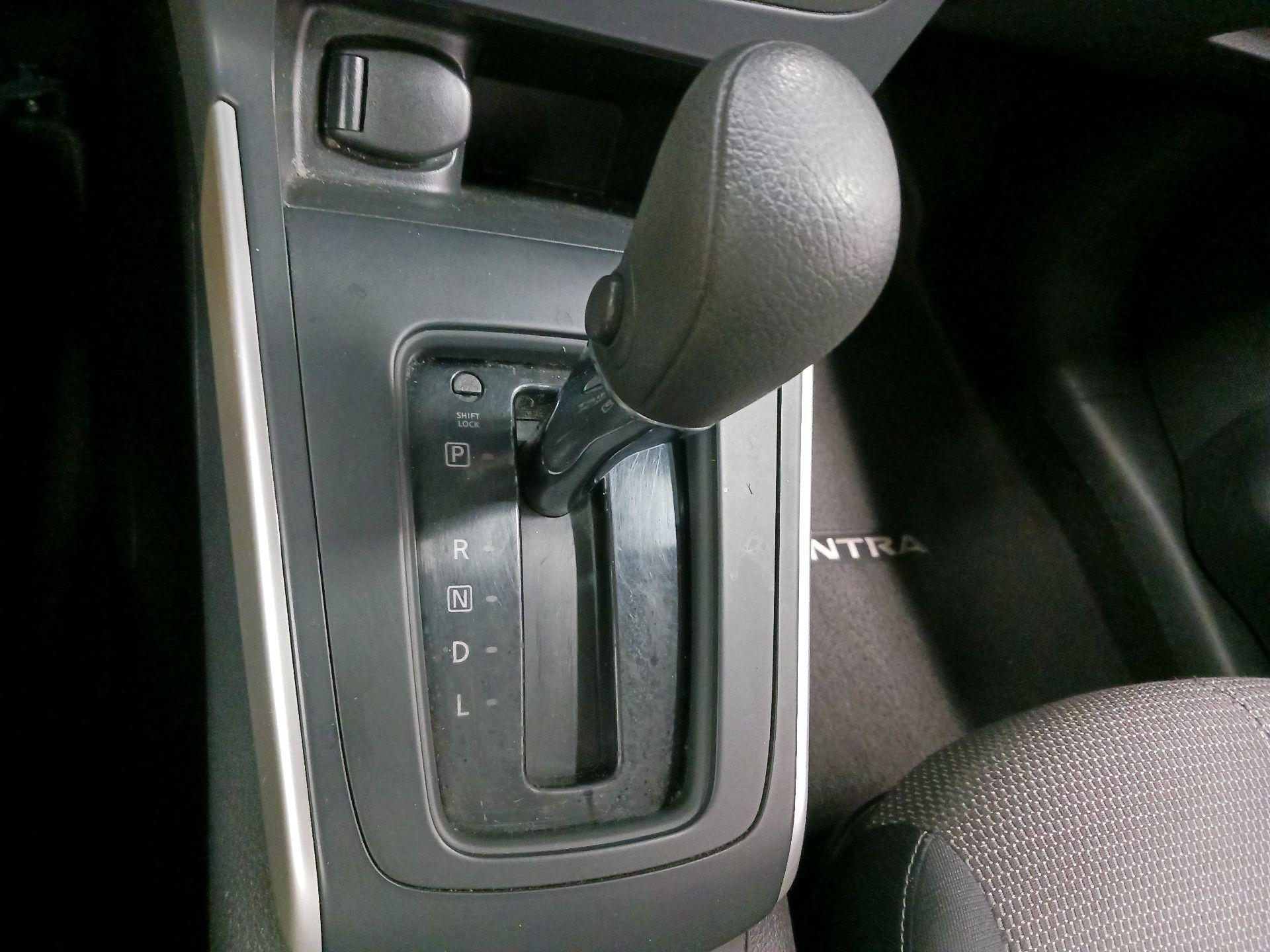 Thumbnail: 2016 Nissan Sentra - 16
