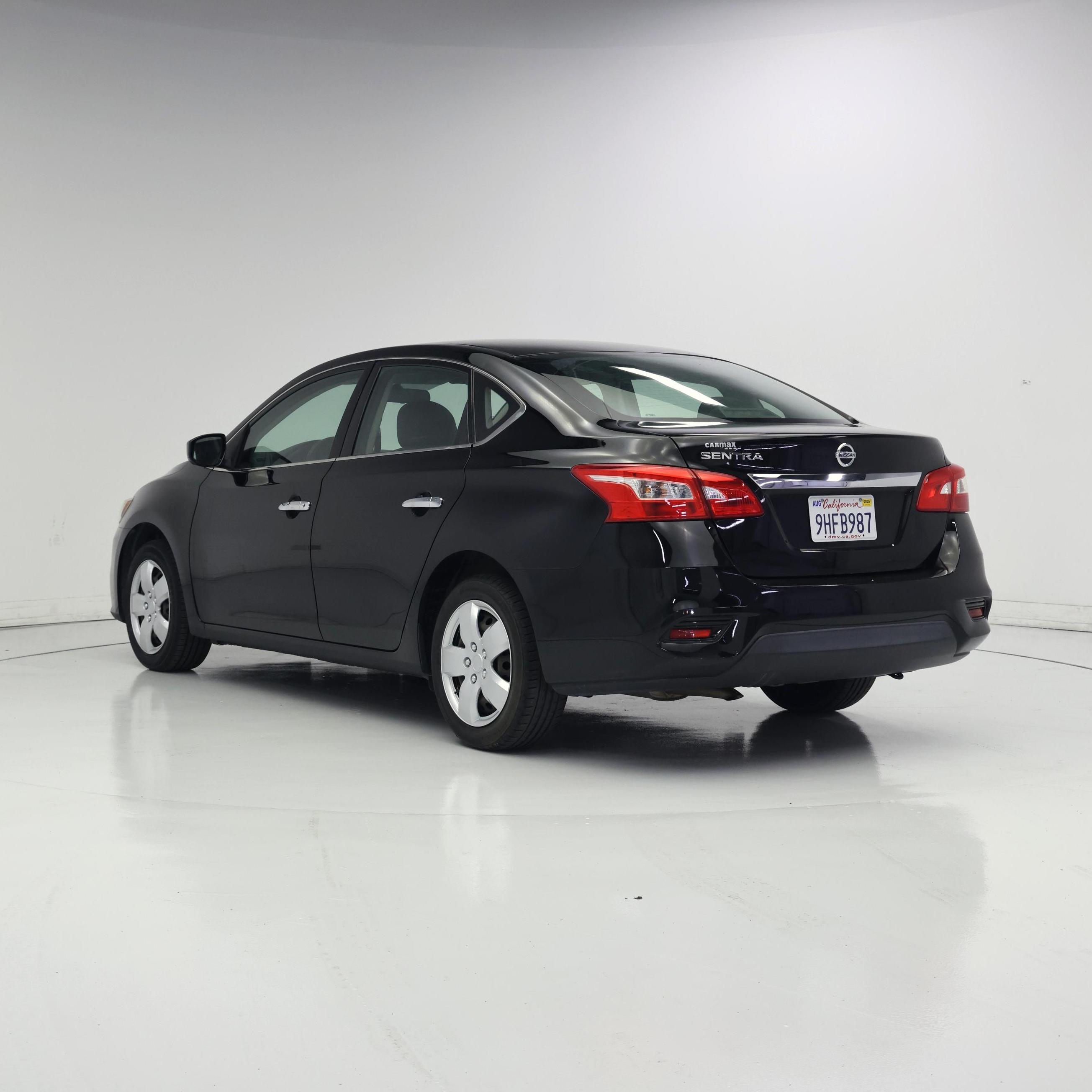 Thumbnail: 2016 Nissan Sentra - 2